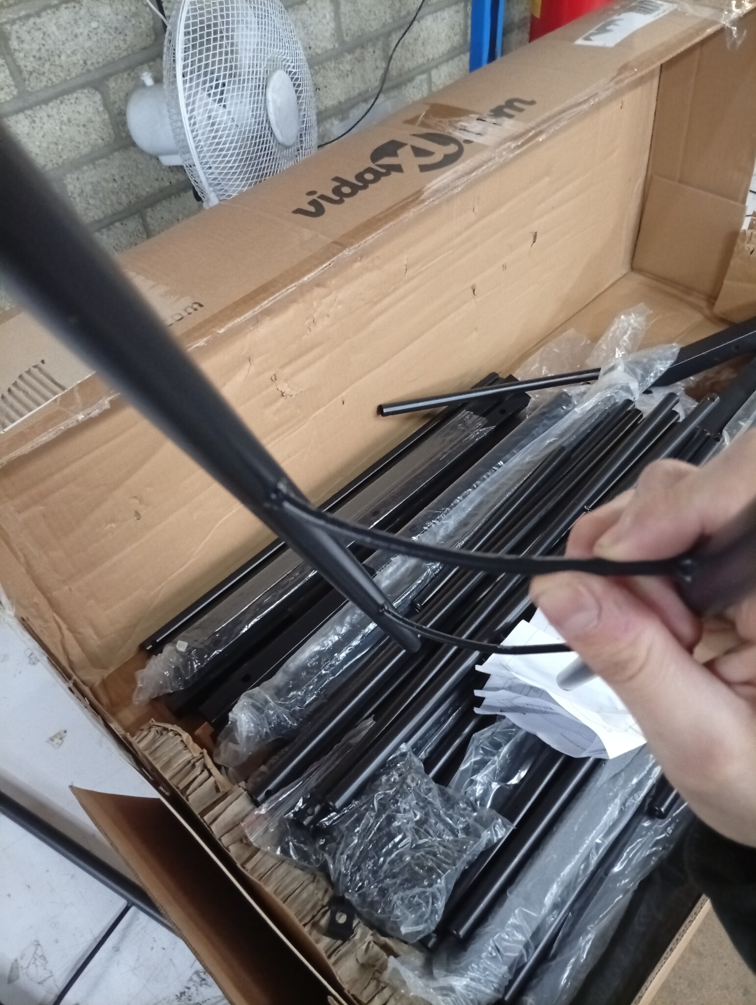 vidaXL Bedframe Metaal Gerookt Eiken 120x200cm - 60% Korting!