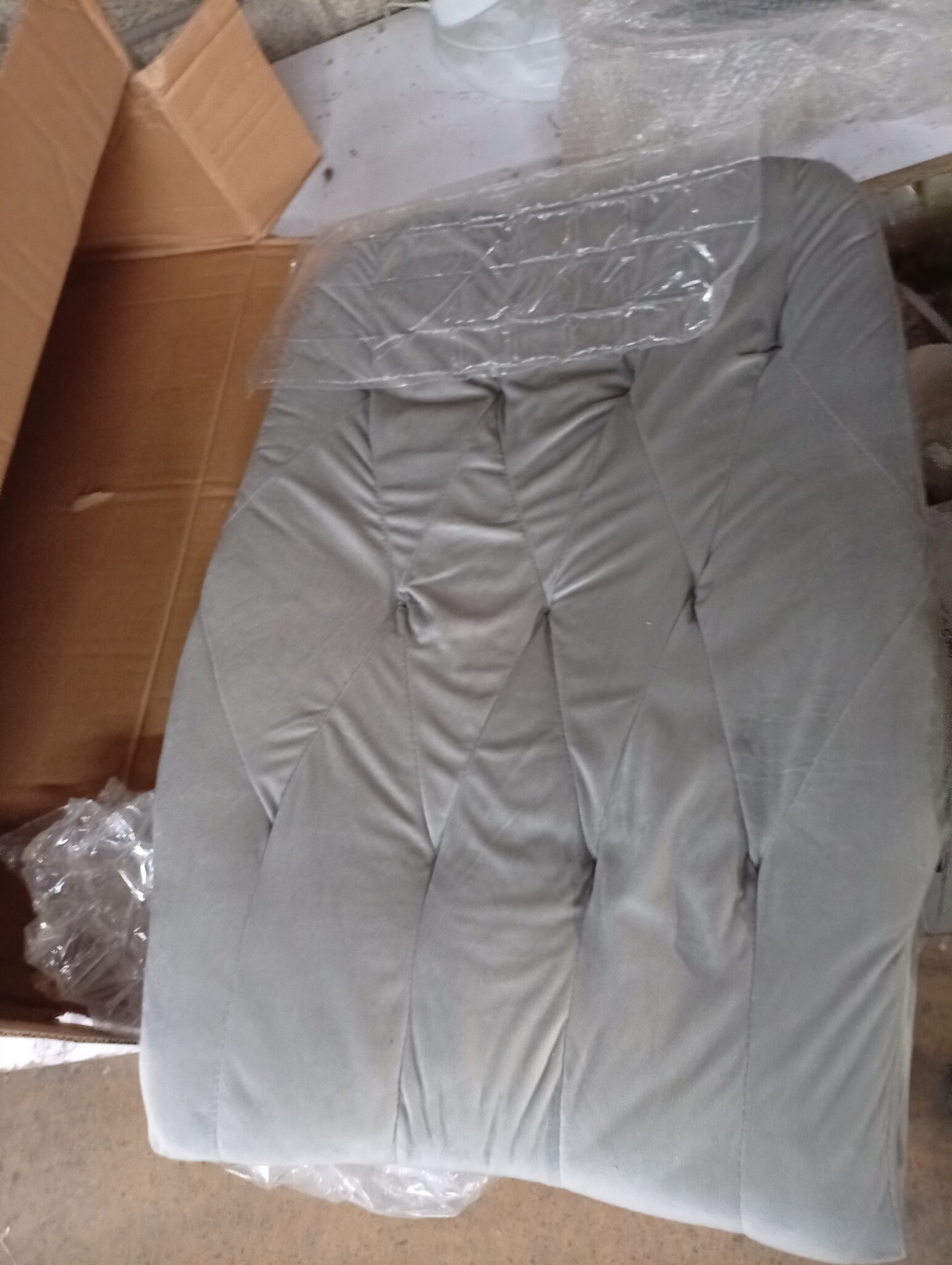 VidaXL Relaxstoel Fluweel Lichtgrijs - 55% Korting! Retourdeal