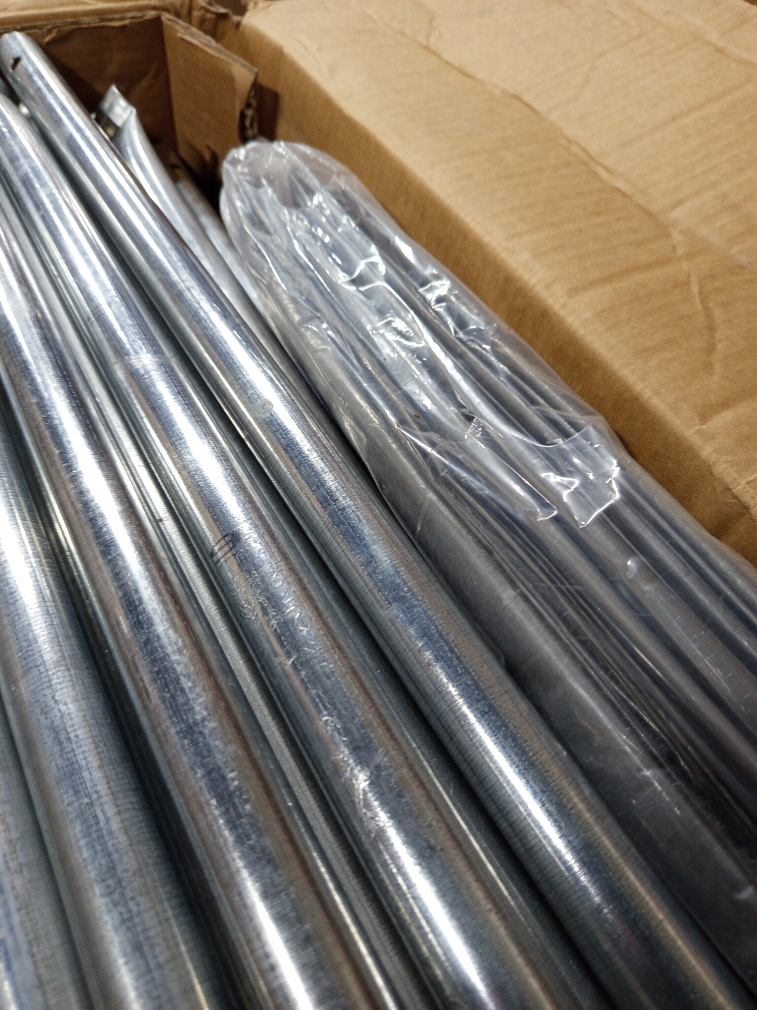 vidaXL Kippenkooi 2x2x2 m gegalvaniseerd staal zilverkleurig en grijs