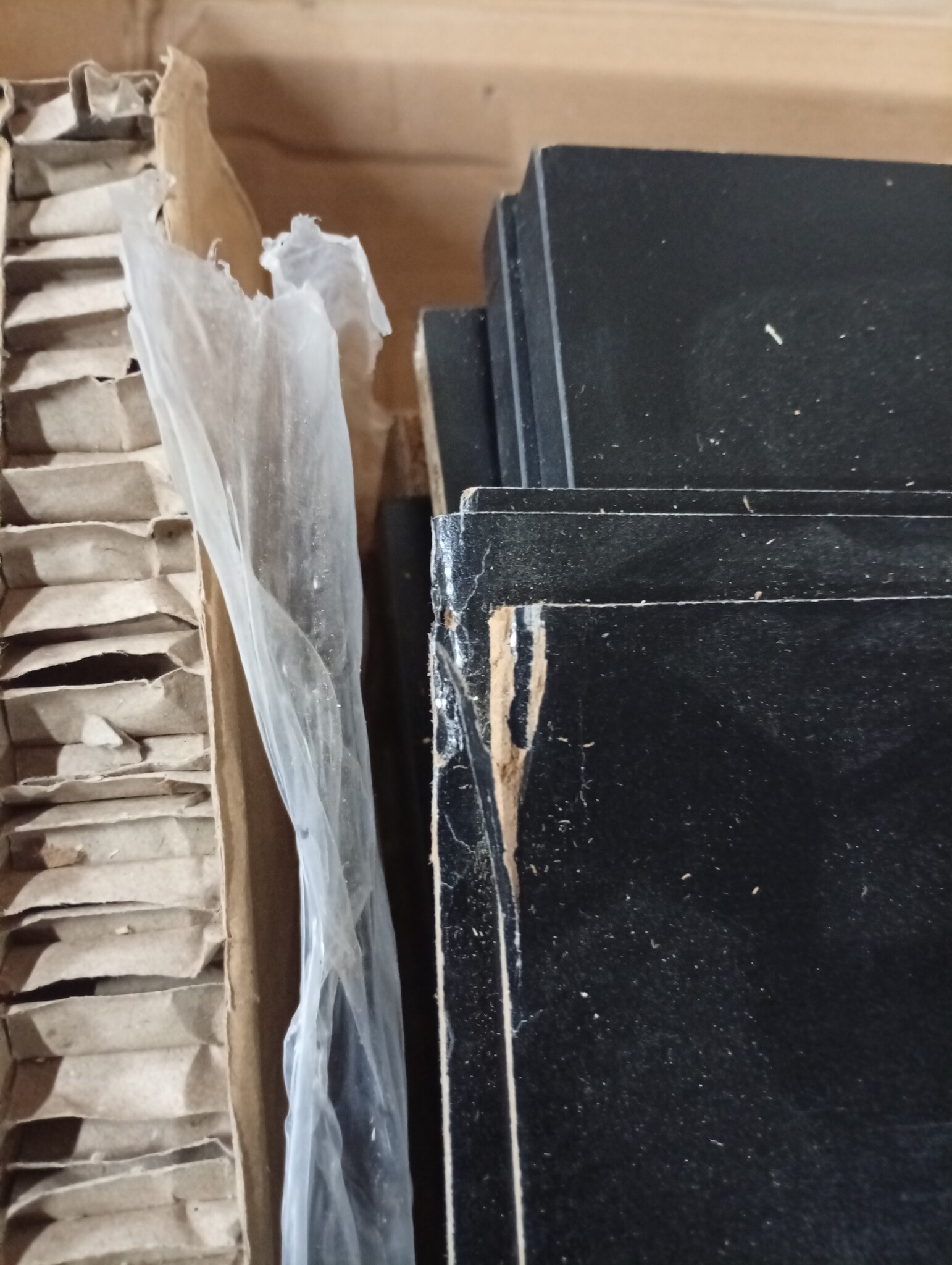 VidaXL Dressoir Bewerkt Hout Zwart - 60% Korting! (1 Stuks Beschikbaar)