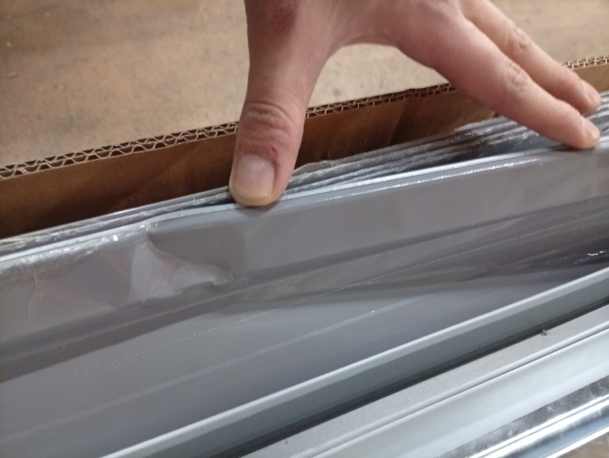 VidaXL Tuinbox 129x67x65cm Grijs - 60% Korting | Lichte Deuk