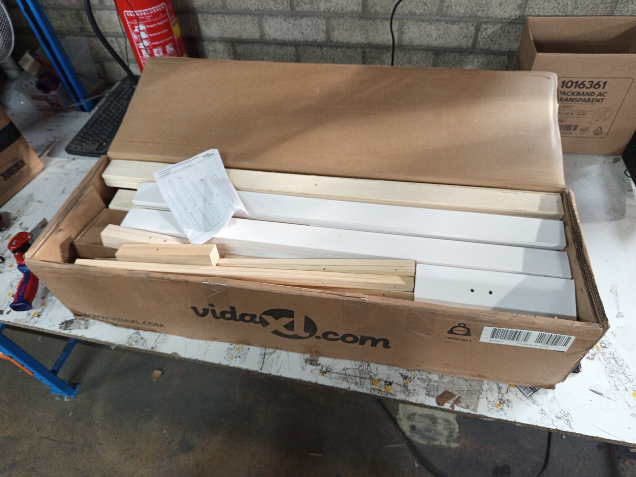 vidaXL Bedframe zonder matras massief grenenhout wit 180x200 cm