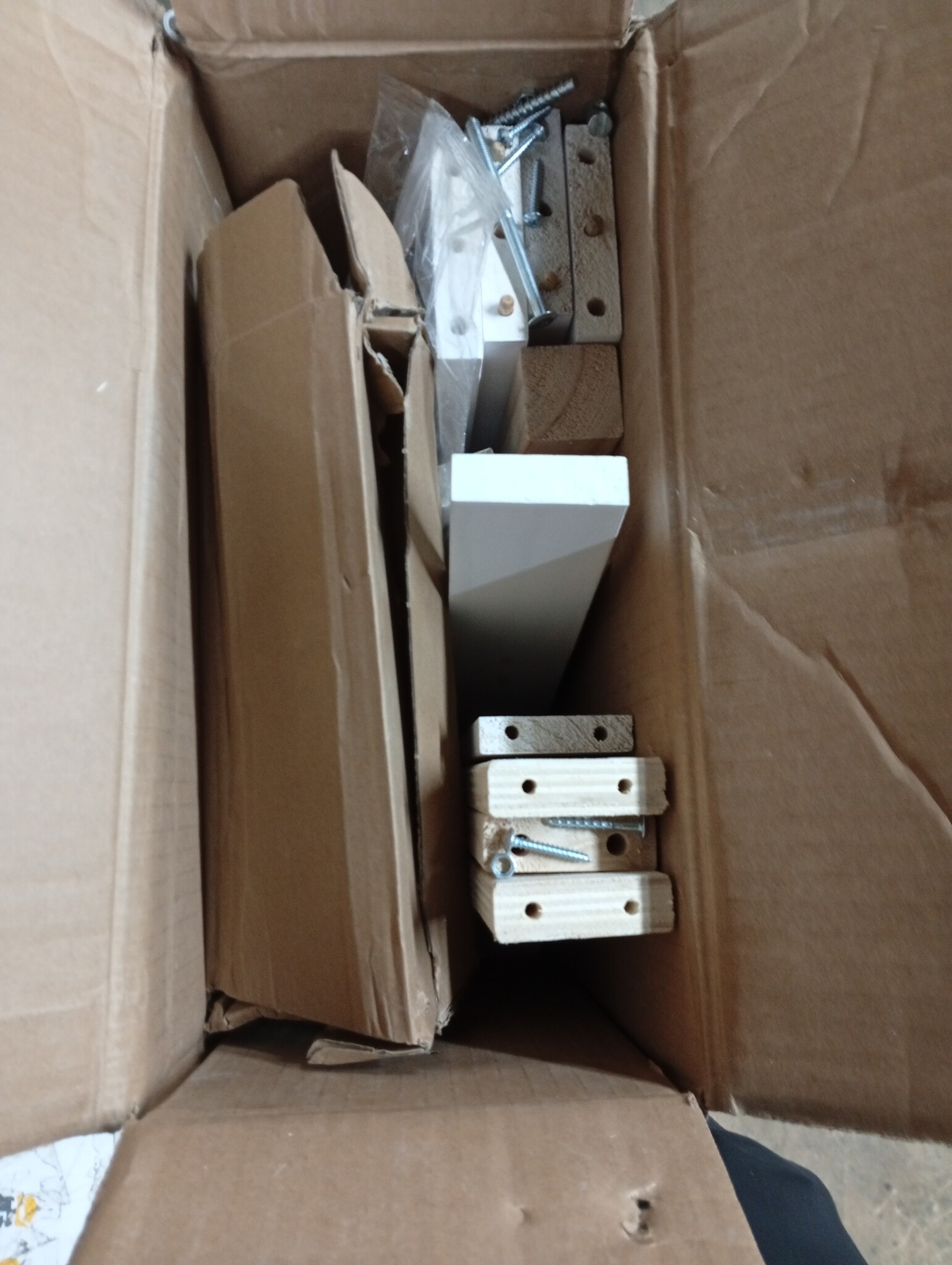 VidaXL Bedframe Grenenhout Wit 140x190 cm | 55% Korting | Licht beschadigd