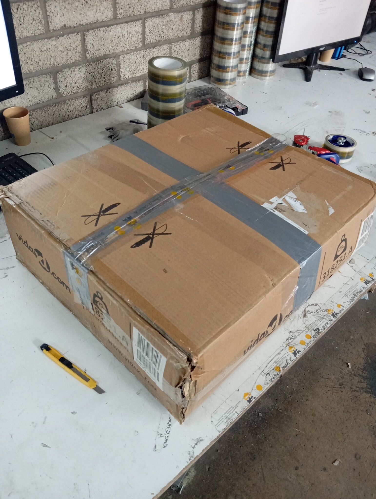 vidaXL Plantenbak met latwerk 80x40x136 cm polypropeen donkergrijs