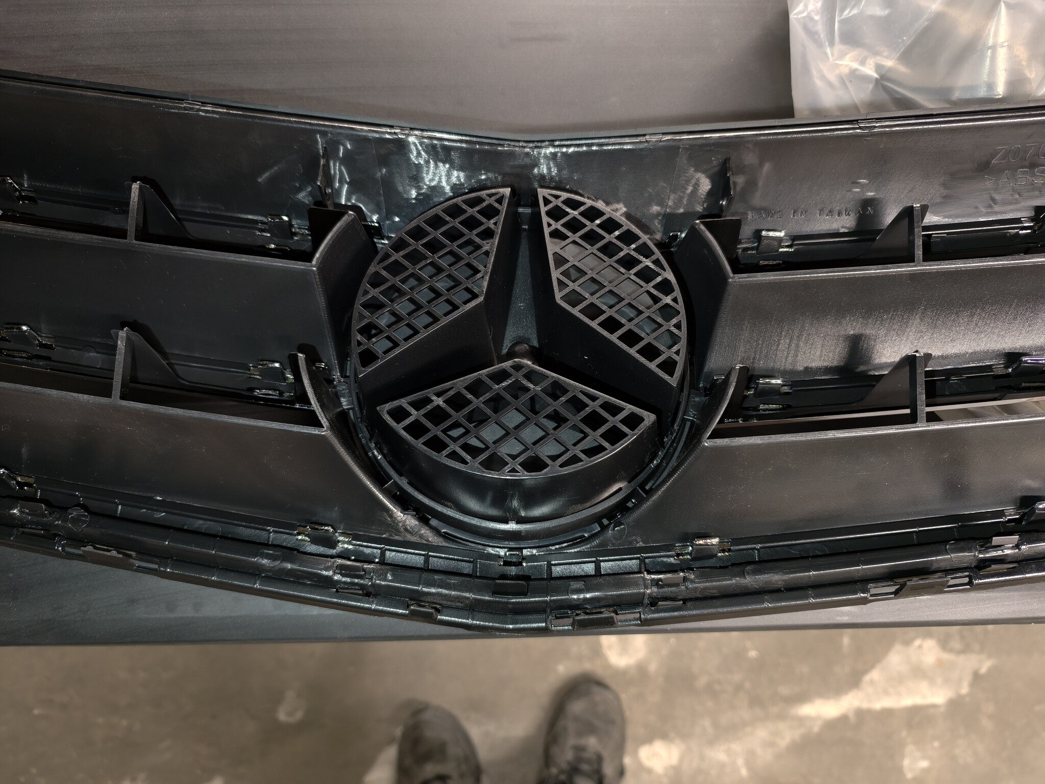 Grill MERCEDES W204 07-14 AVANTGARDE CHROOM-BLACK - 55% Korting!