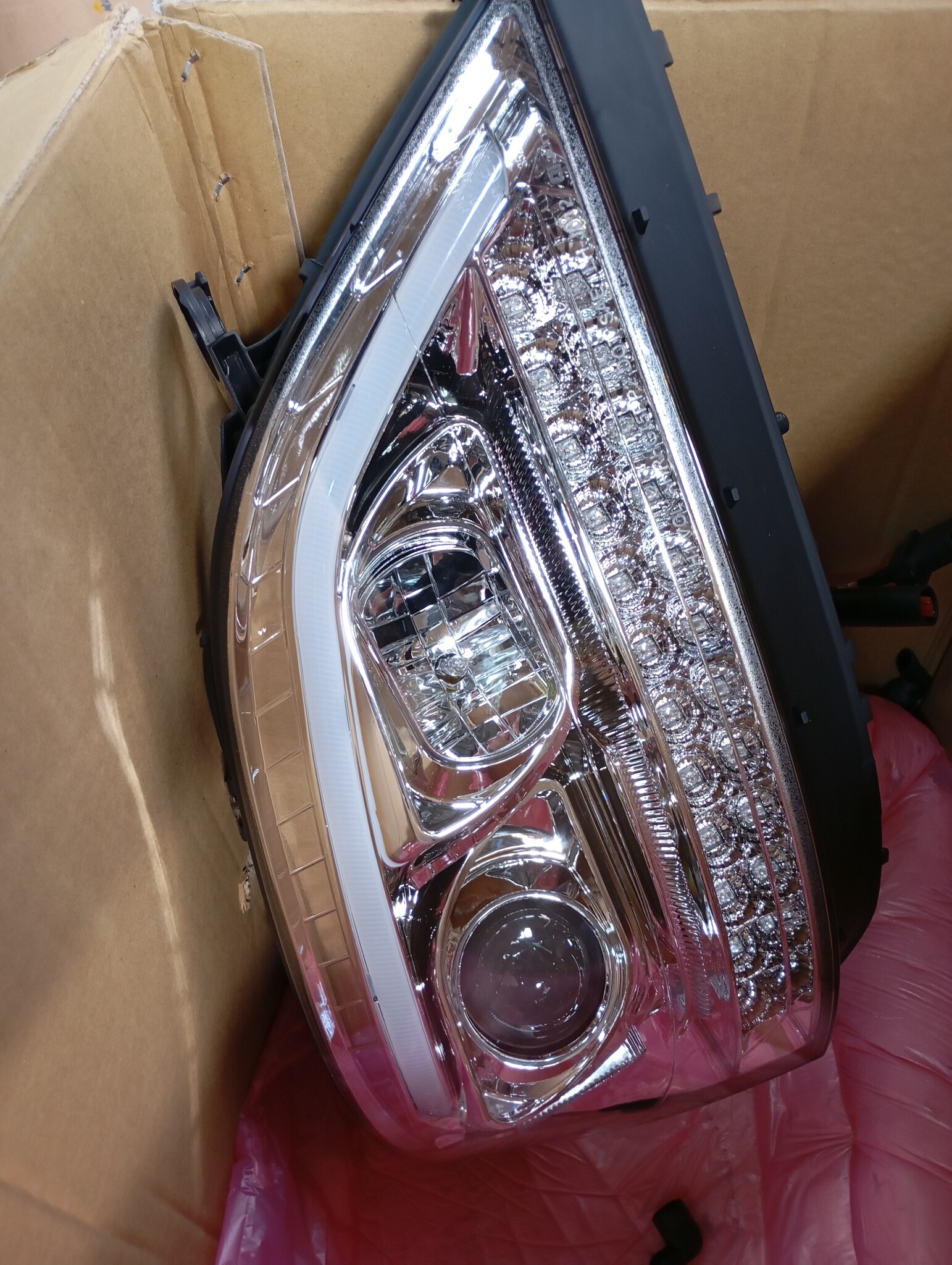 Koplampen MERCEDES W164 ML 05-07 CHROOM - 55% Korting! Gebruikt met lichte krasjes