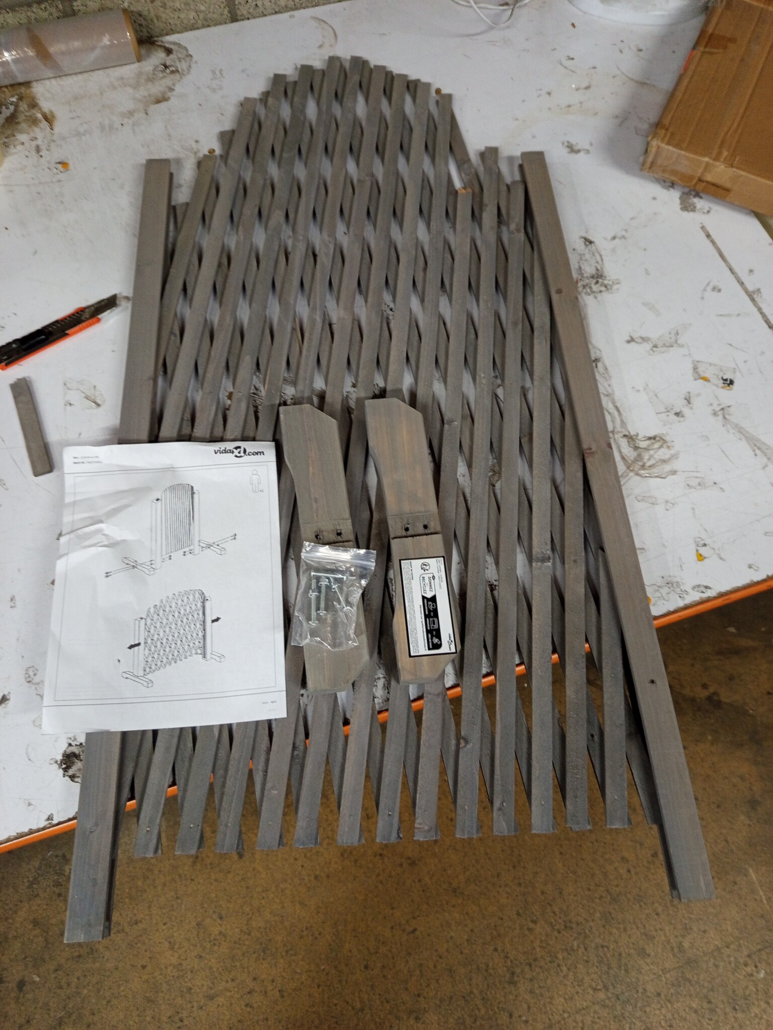 VidaXL Tuinlatwerk 1,8x1m Vurenhout Grijs | 60% Korting! (Lichte Schade)