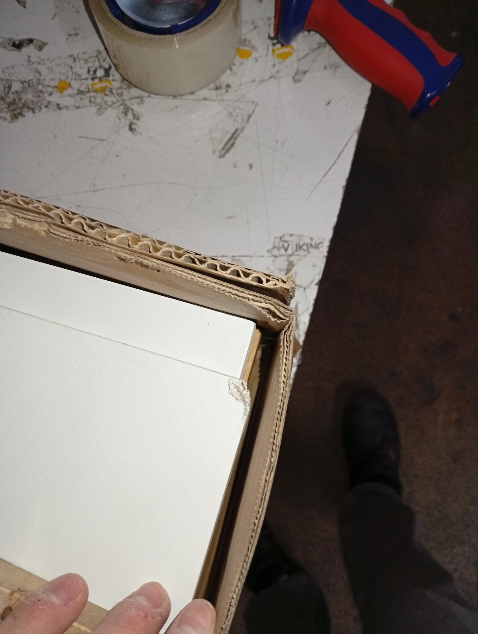 vidaXL TV-meubel met LED - 120x30x35,5 cm - Sonoma Eiken - 60% Korting!