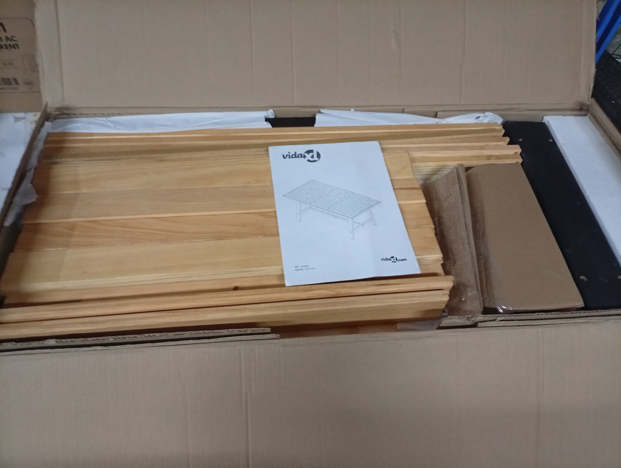 VidaXL Eettafel NOAIN 180x90cm - Massief Hout | 55% Korting!