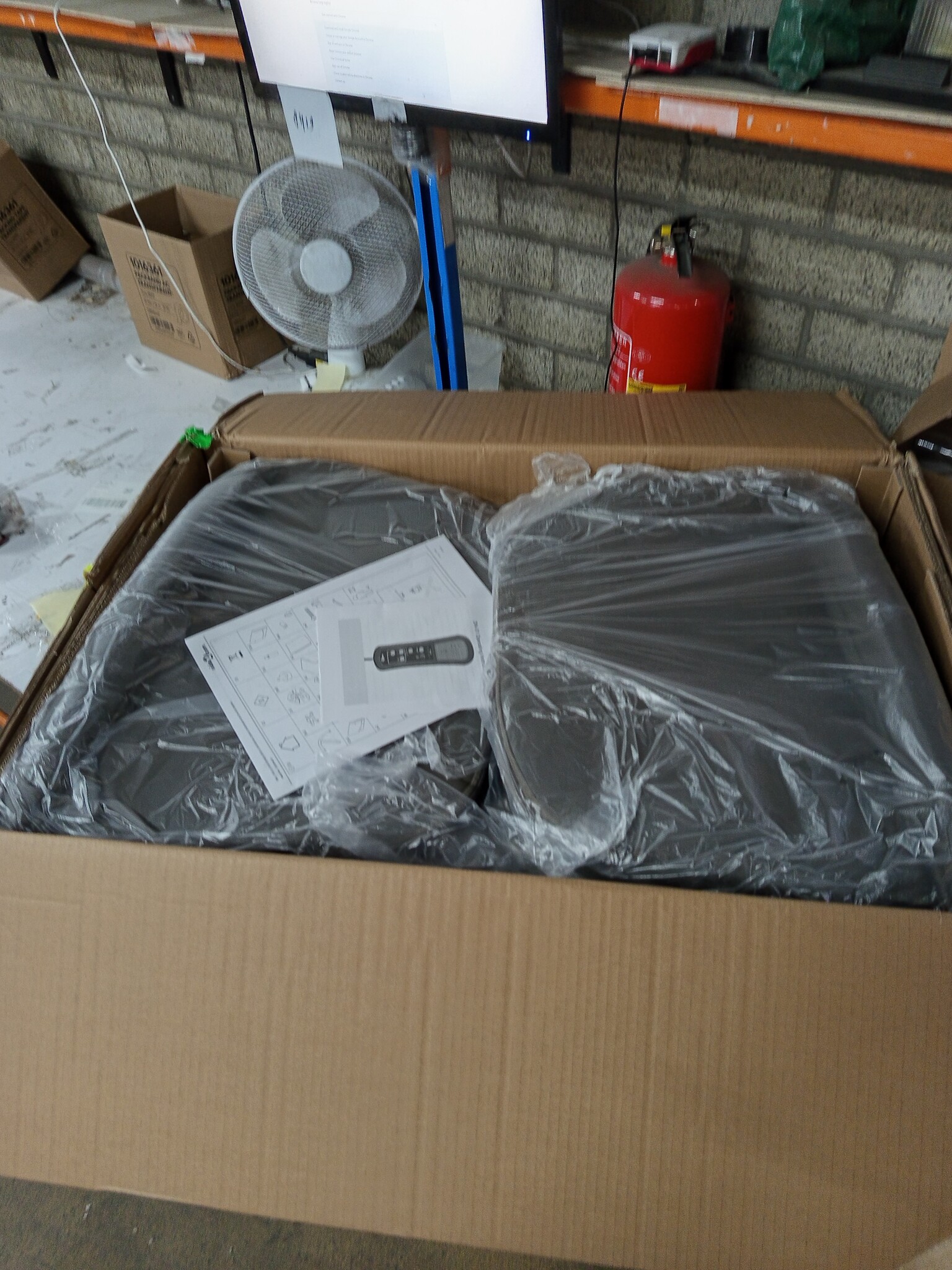 vidaXL Massagestoel Kunstleer Grijs - 55% Korting! Nog 1 Stuk!