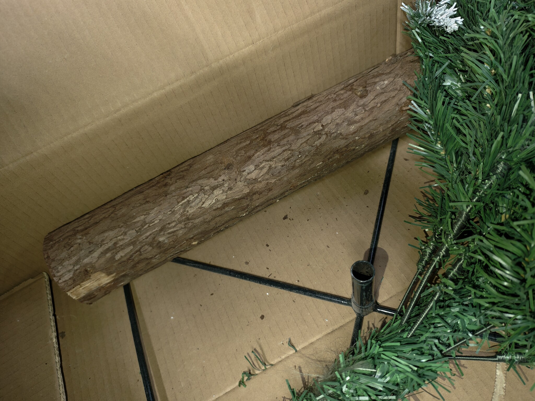 Luxe Kunstkerstboom 220cm met Natuurlijke Stam | 40% Korting