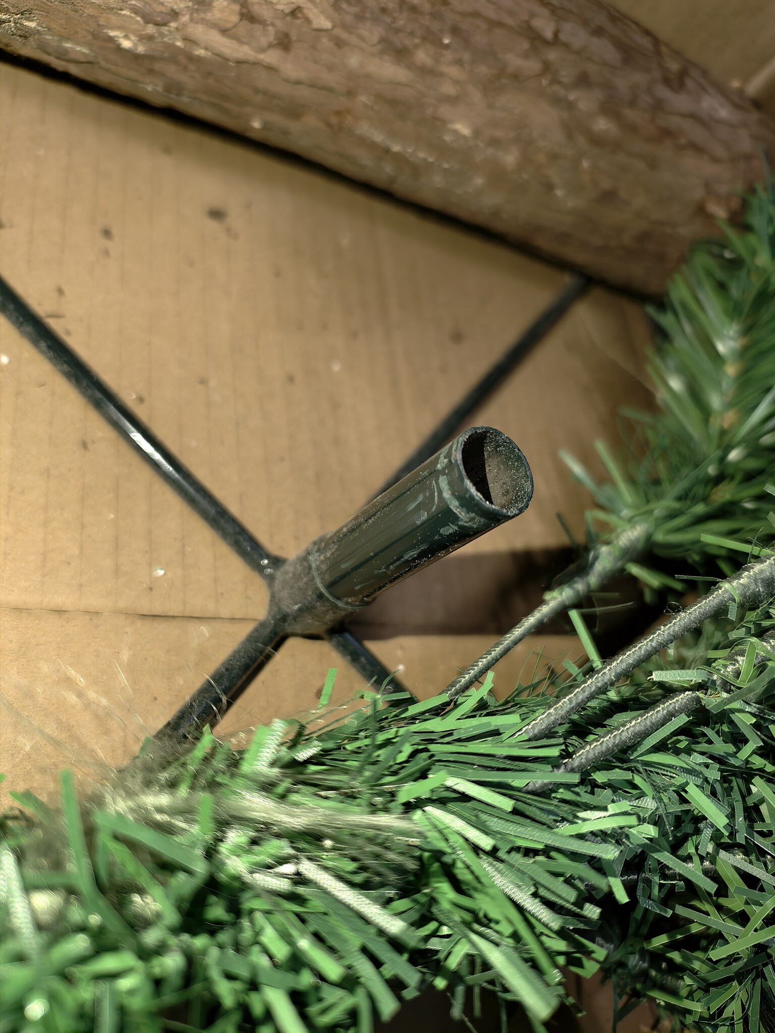 Luxe Kunstkerstboom 220cm met Natuurlijke Stam | 40% Korting