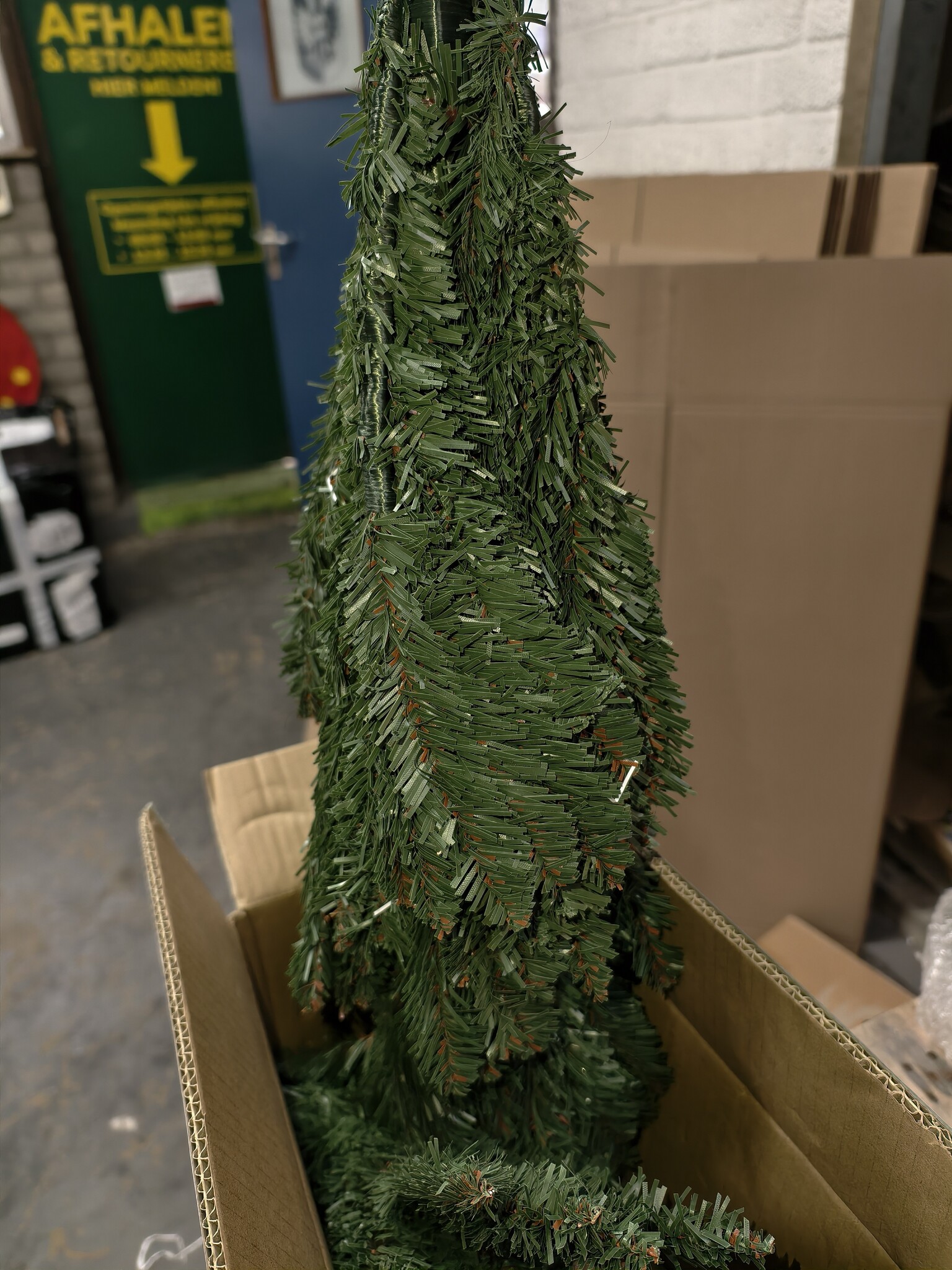 Kunstkerstboom 180cm Spar Groen - 40% Korting! | Zo goed als Nieuw