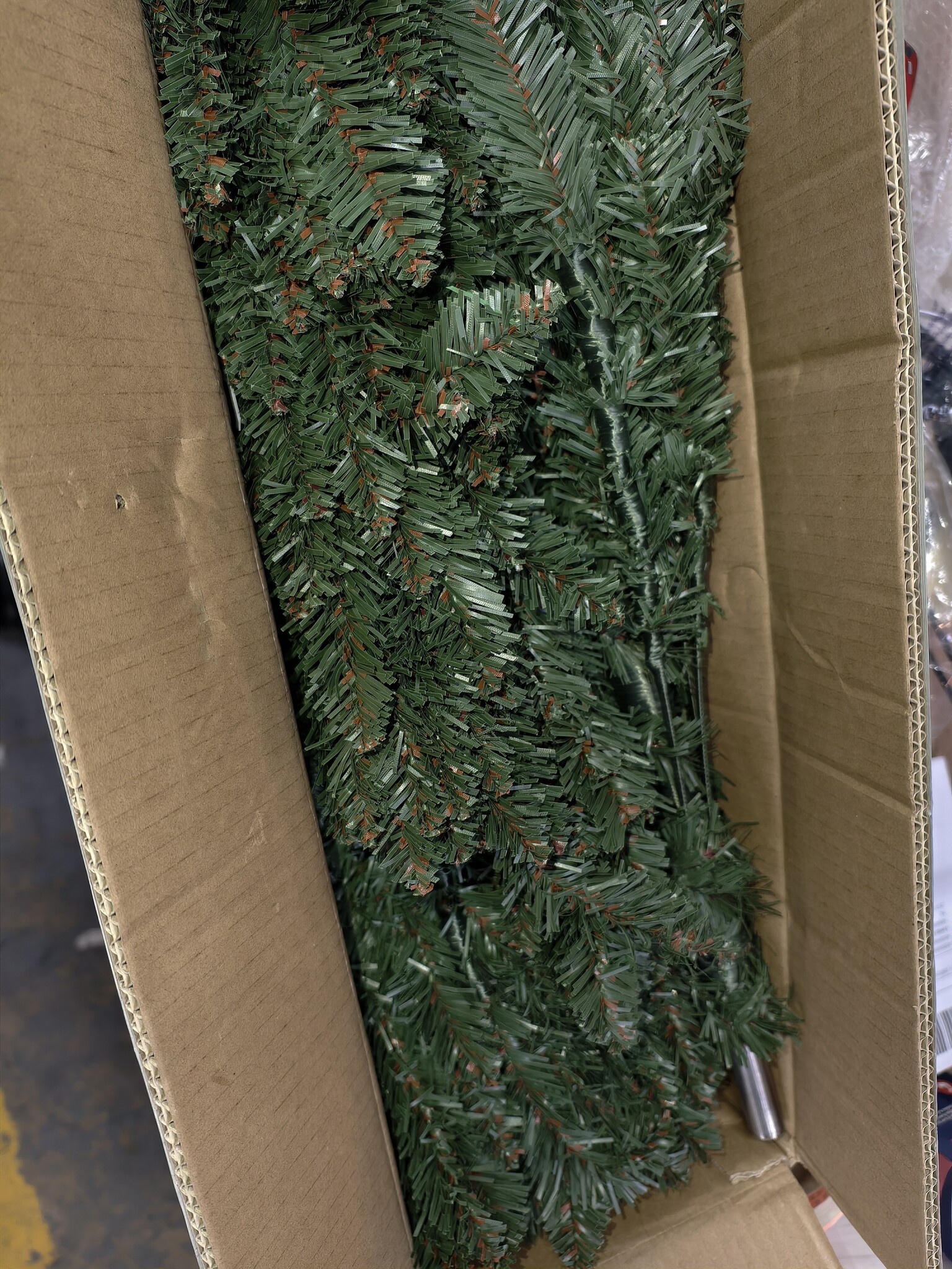 Kunstkerstboom 180cm Spar Groen - 40% Korting! | Zo goed als Nieuw