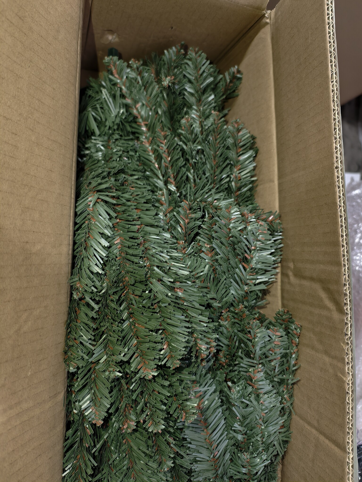 Kunstkerstboom 180cm Spar Groen - 40% Korting! | Zo goed als Nieuw