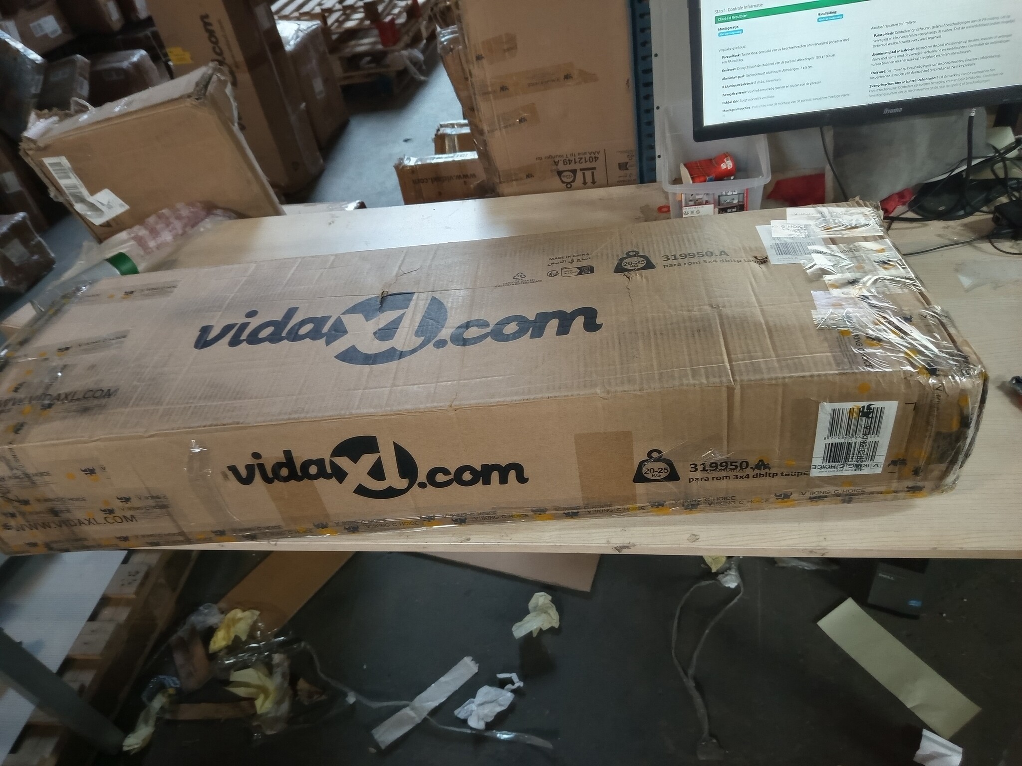 VidaXL Zweefparasol Taupe 400x300cm - 64% Korting! | Licht Beschadigd