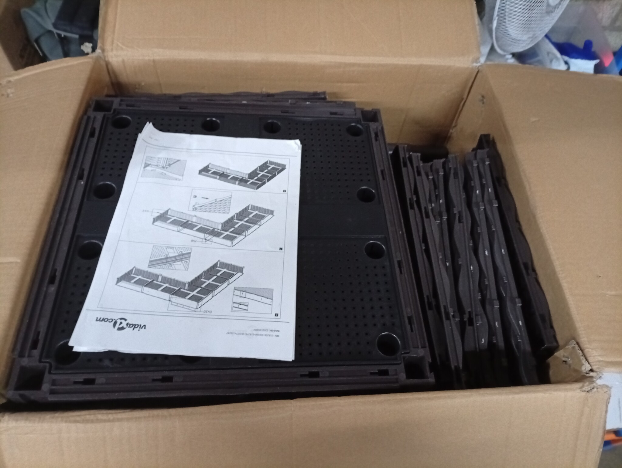 VidaXL Plantenbak Latwerk 120x120x121,5 cm Bruin - 60% Korting!