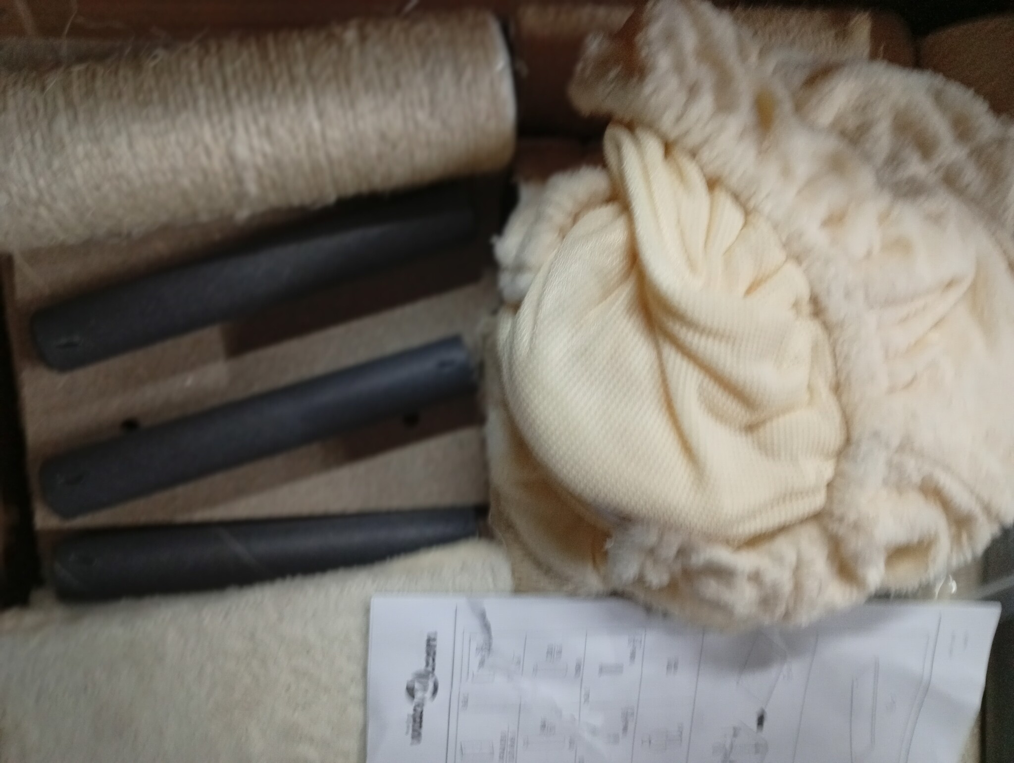 vidaXL Kattenmeubel met Krabpalen - 162cm Crème | 55% Korting