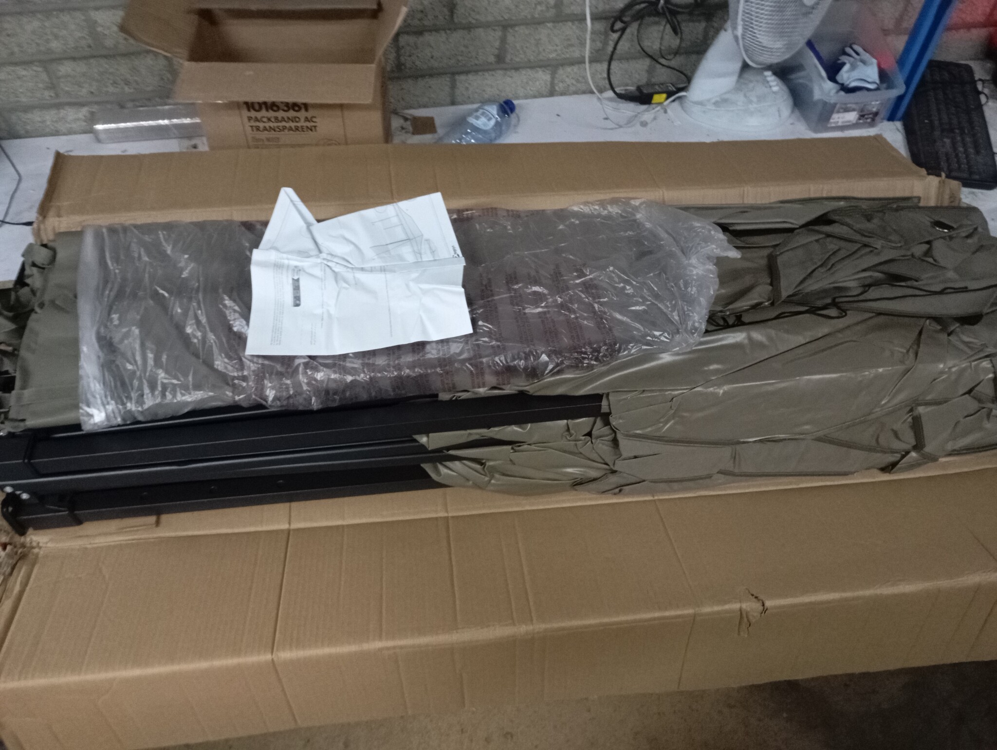 VidaXL Partytent Pop-up Taupe (55% Korting) - Inklapbaar met 3 Zijwanden!