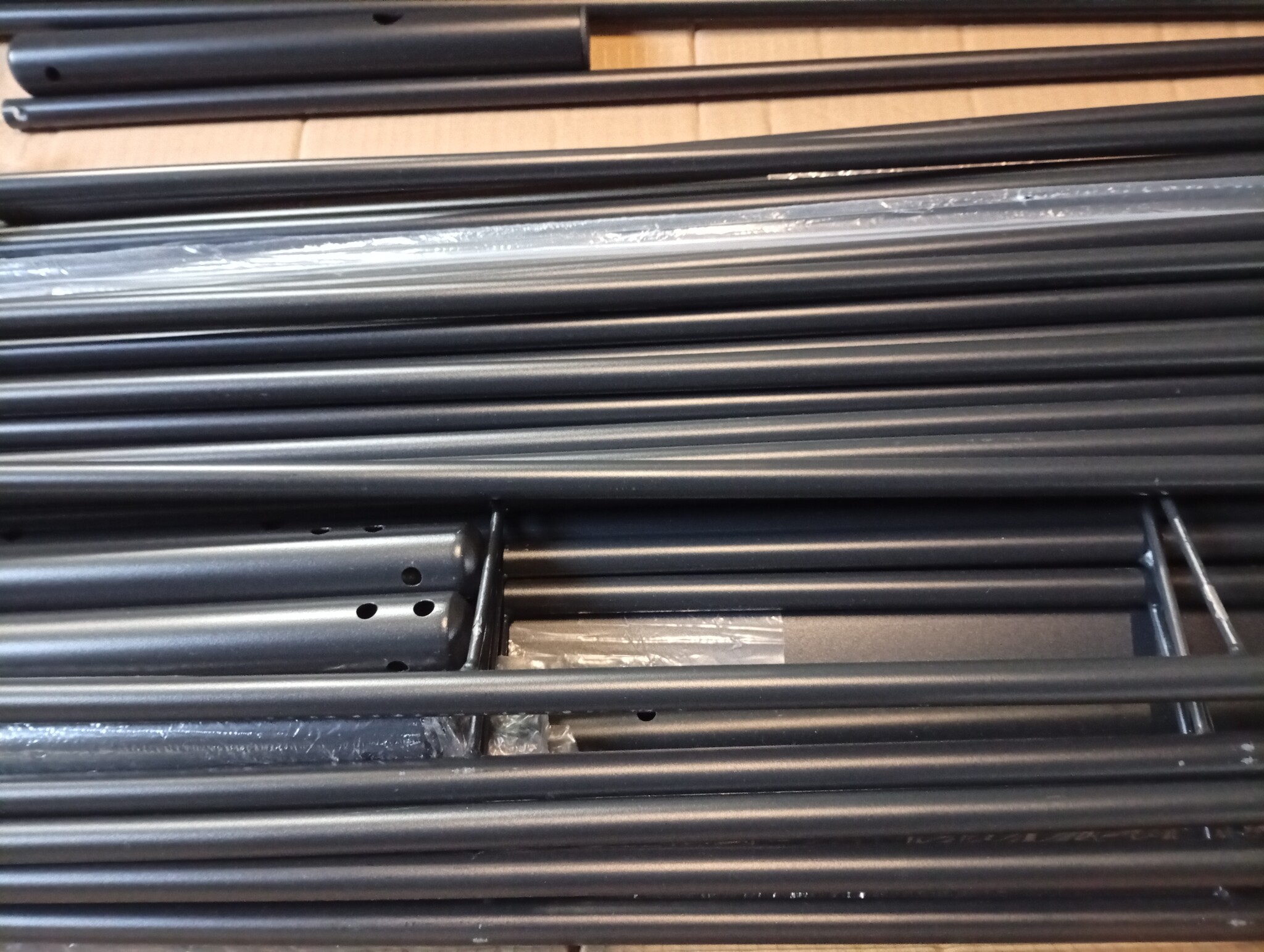 VidaXL Bedframe Metaal Zwart 160x200cm - 55% Korting!