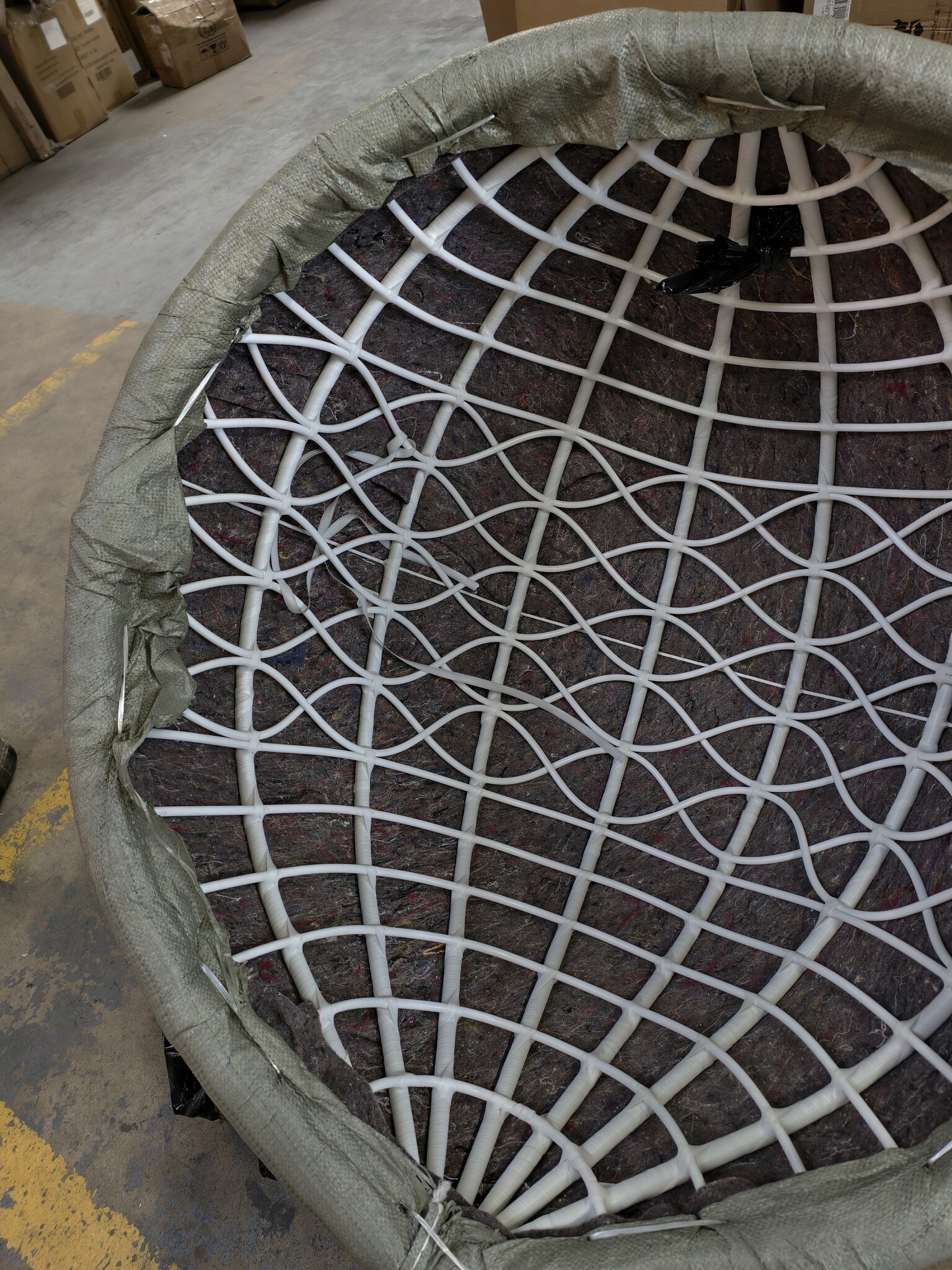 Witte Ei Hangstoel met Frame - 60% Korting! - Exclusief losse onderdelen