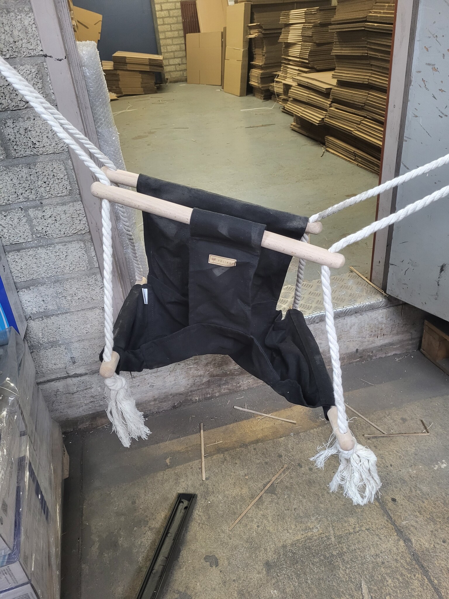 Babyschommel - 59% Korting - Zwart/Crème Diamanten - max. 20 kg