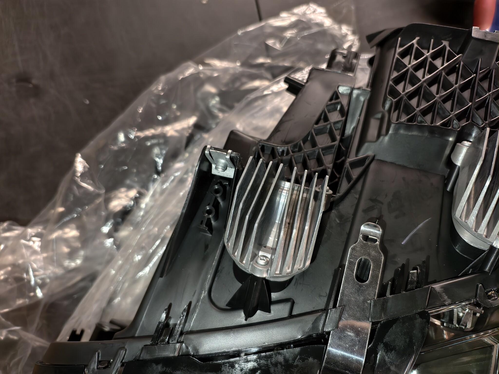 Xenon Koplampen BMW F10/F11 (10-13) - Zwart DRL AE LED - 55% Korting!