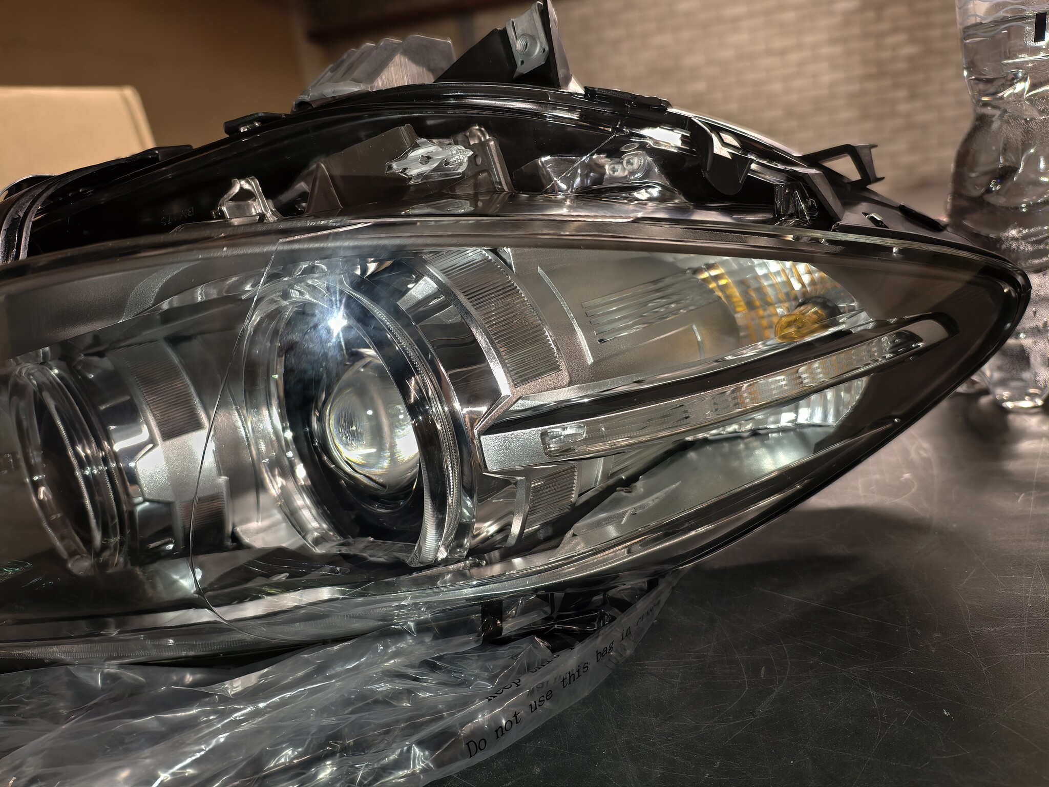 Xenon Koplampen BMW F10/F11 (10-13) - Zwart DRL AE LED - 55% Korting!