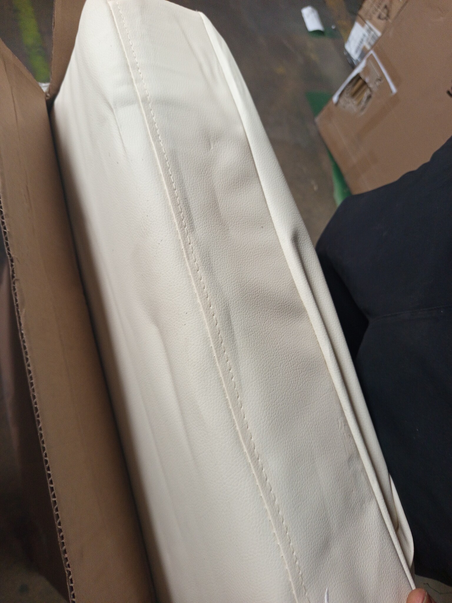 vidaXL Voetenbank crèmekleurig kunstleer - 55% korting!