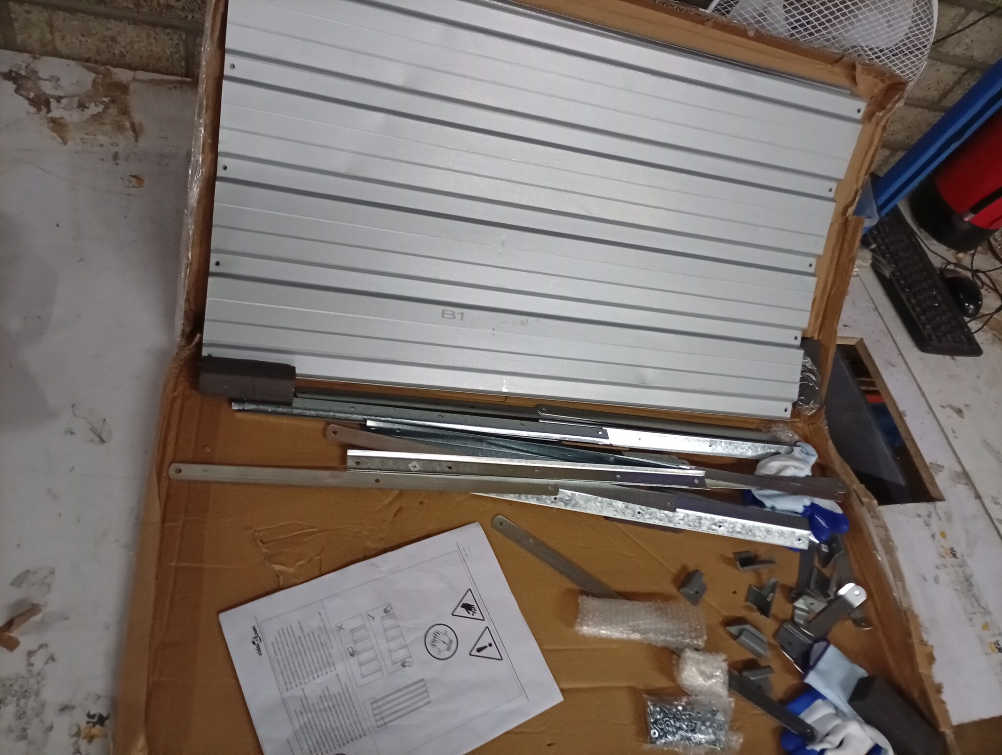 Plantenbak verhoogd Antraciet 320x40x45 cm | 60% Korting