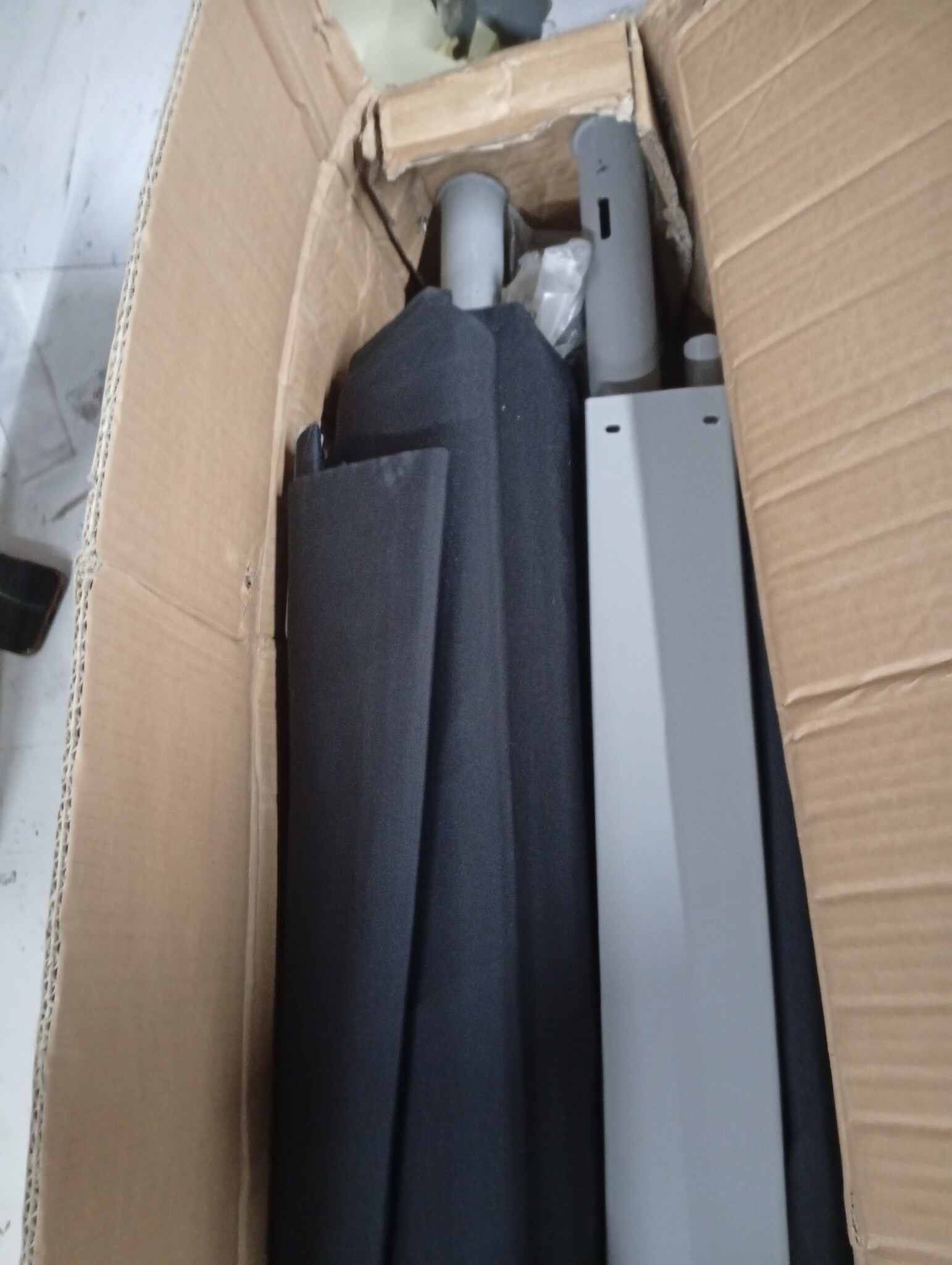 vidaXL Windscherm Uittrekbaar 180x600cm Zwart - 70% Korting!