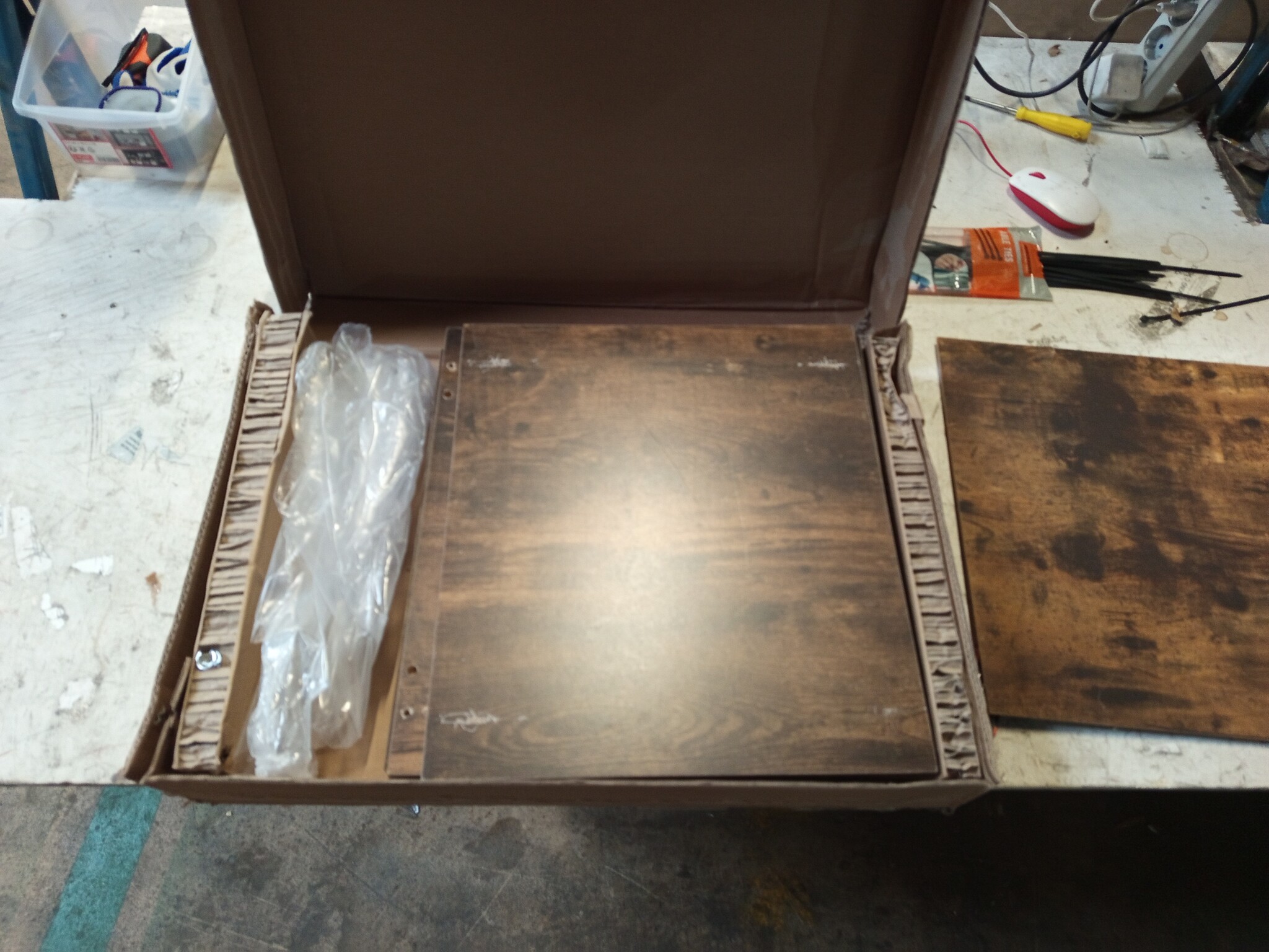 vidaXL Wandkast Gerookt Eikenhout - 40x42,5x40cm | 55% Korting