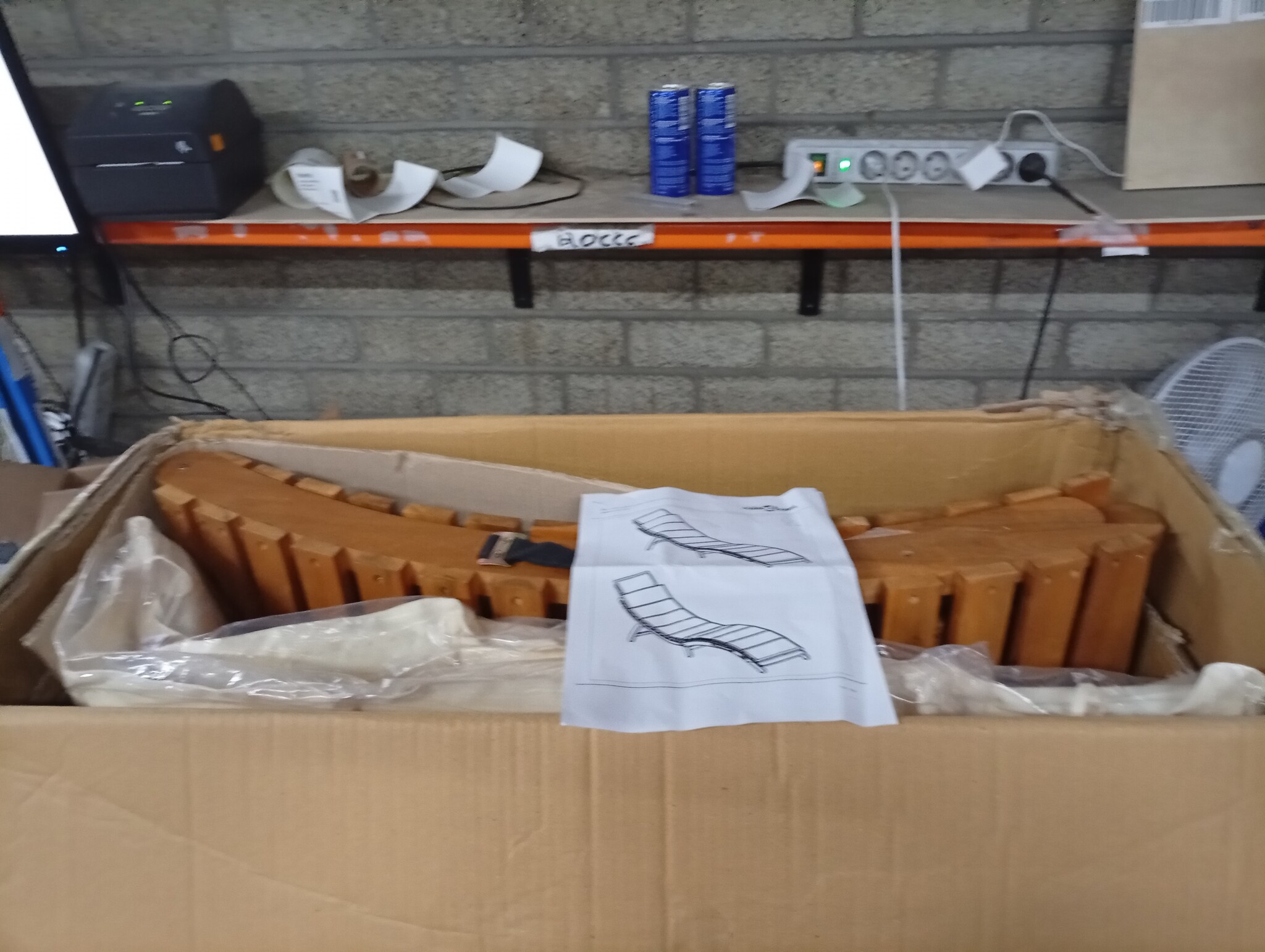 vidaXL Ligbed met kussen: Massief Acaciahout & 60% Korting!