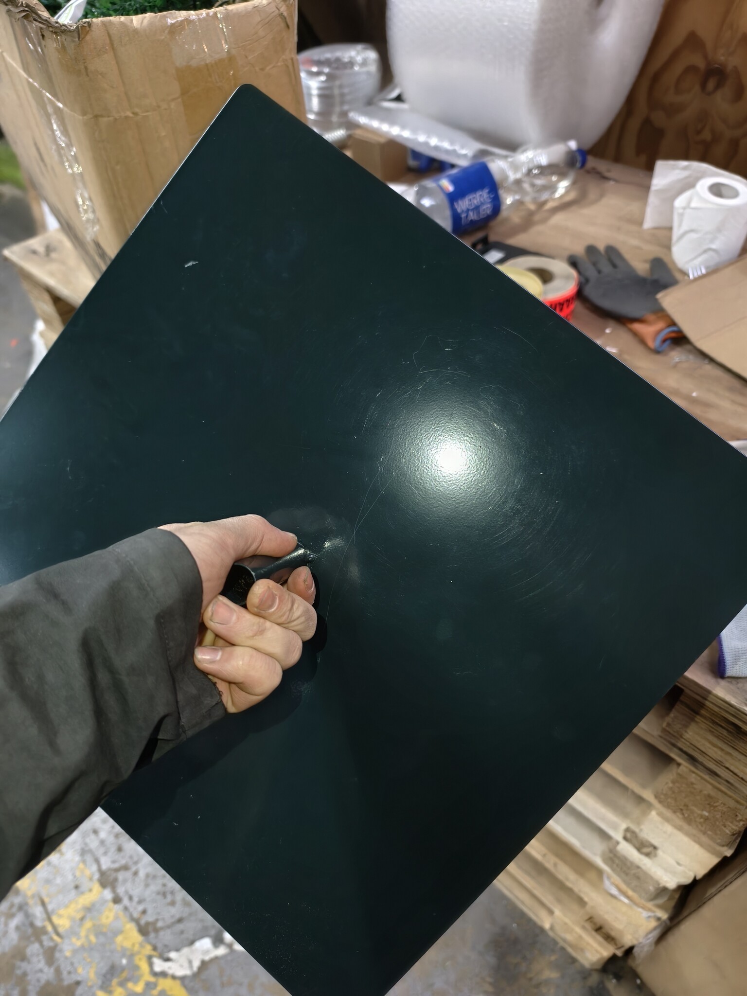 Kunstkerstboom 220 cm - Spar met Houten Stam (40% Korting)