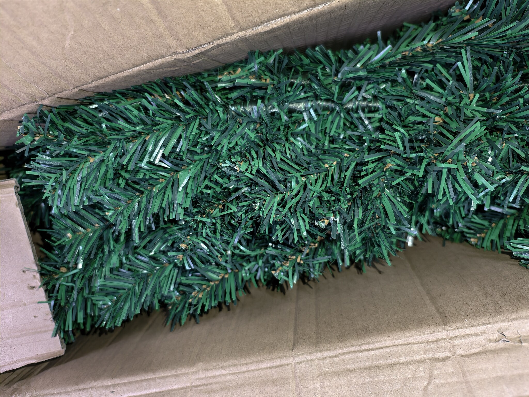 Kunstkerstboom 220cm Spar - 40% Korting!