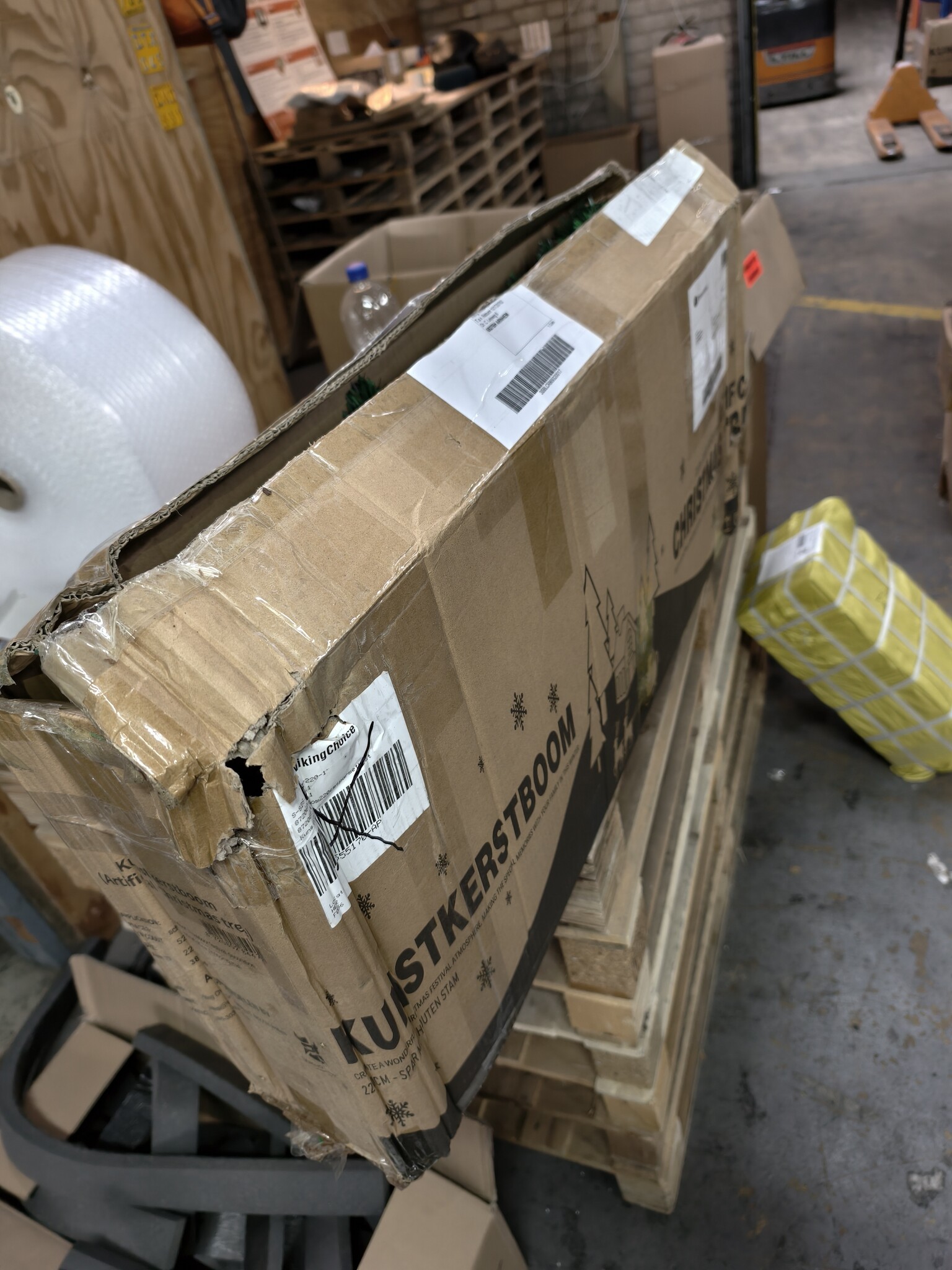 Kunstkerstboom 220cm Spar - 40% Korting!