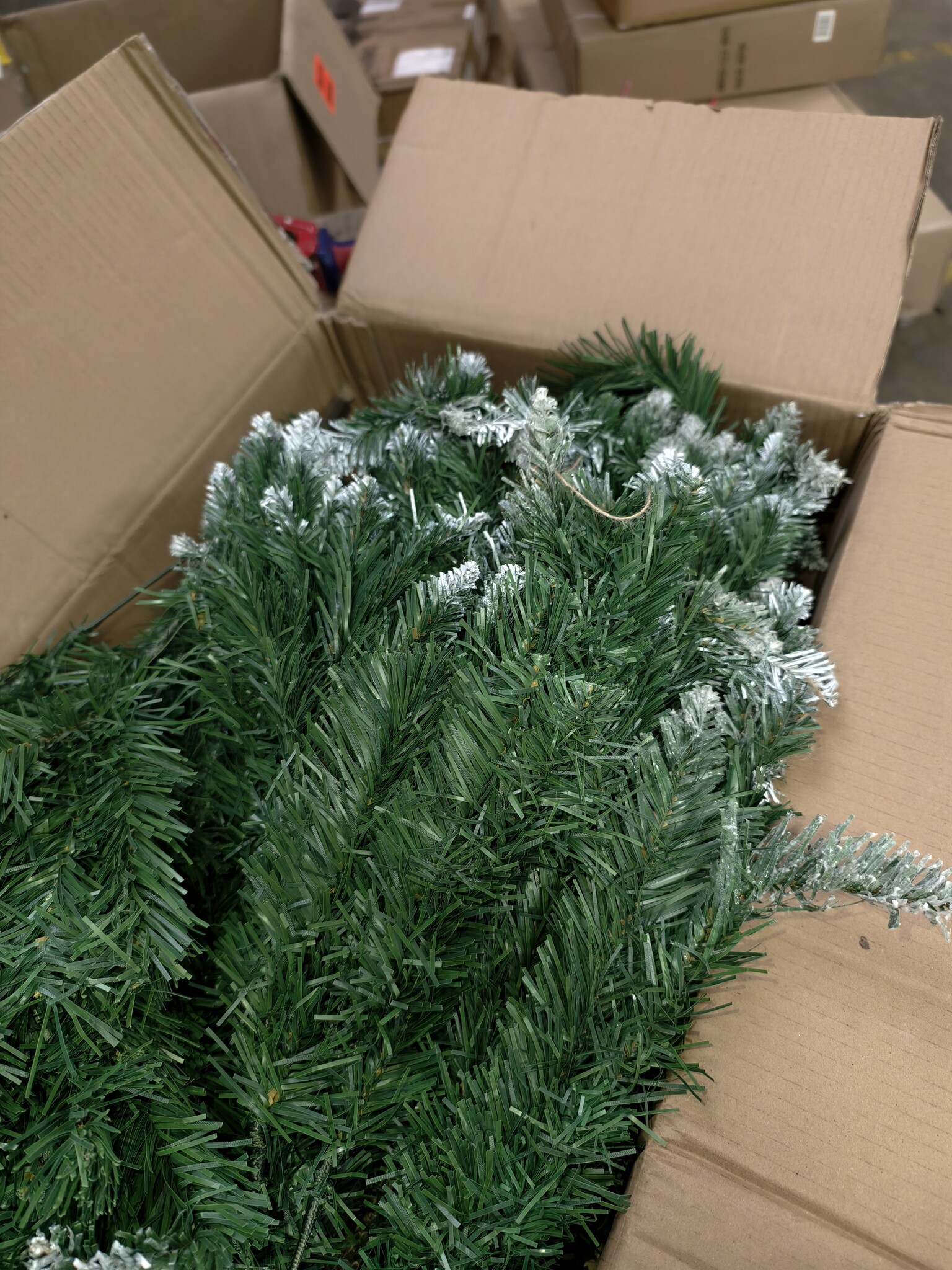 Kunstkerstboom Modulair met stam 220 cm – Echte boomgeur