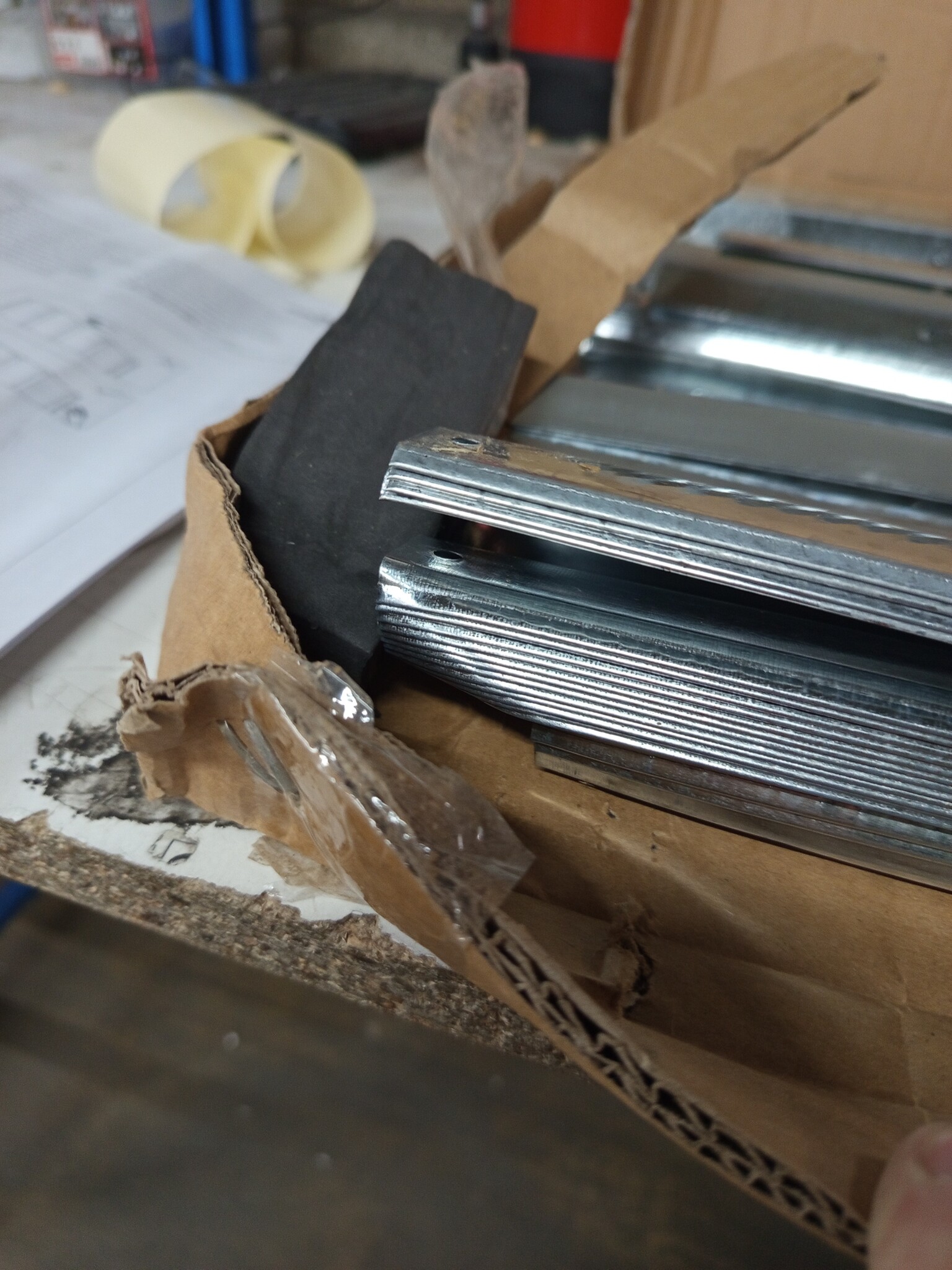 vidaXL Verhoogde Plantenbak - Gegalvaniseerd Staal - 320x80x77cm - 64% Korting!