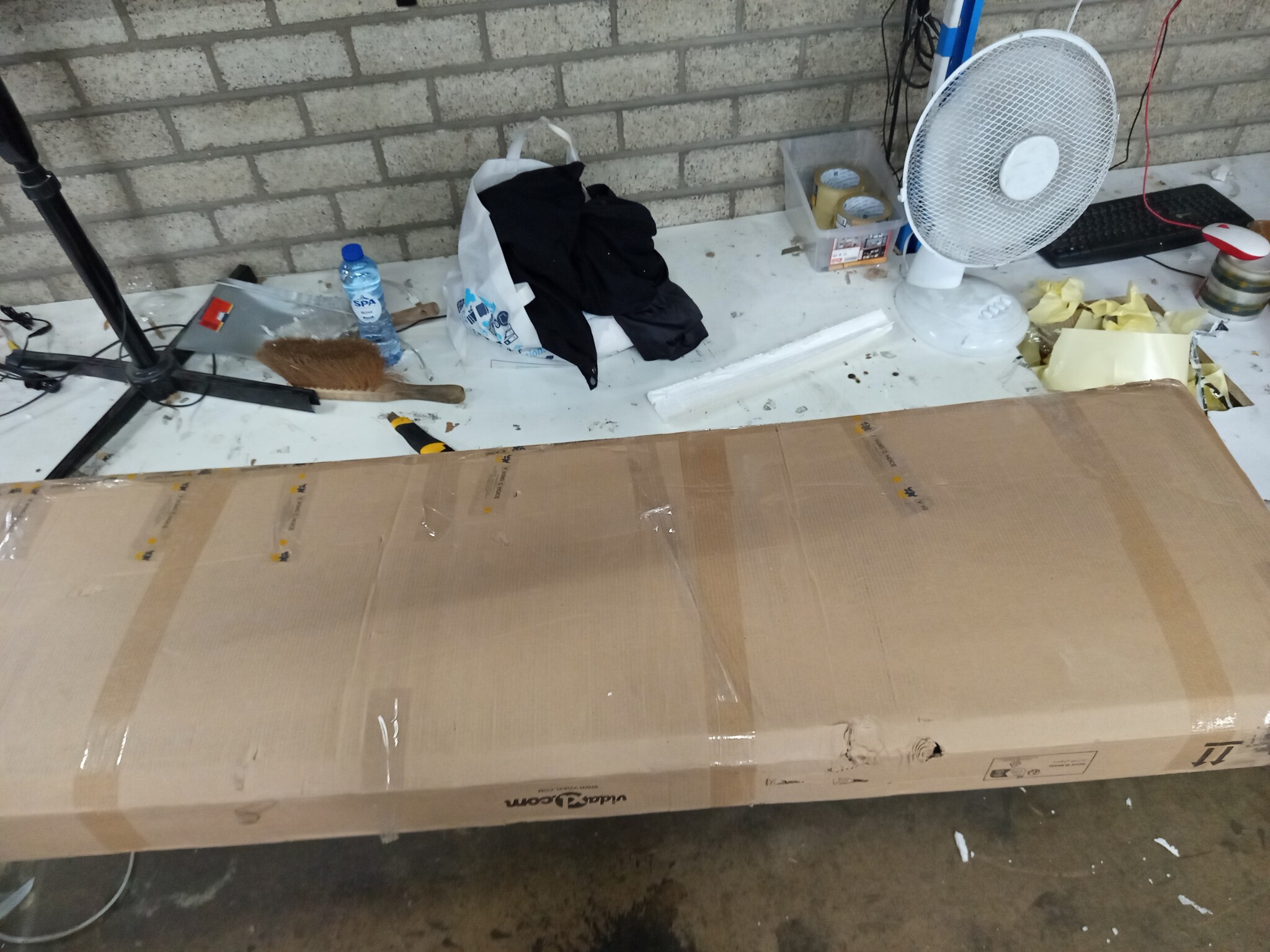 vidaXL Kledingkast Hill 3 deuren: 55% korting!