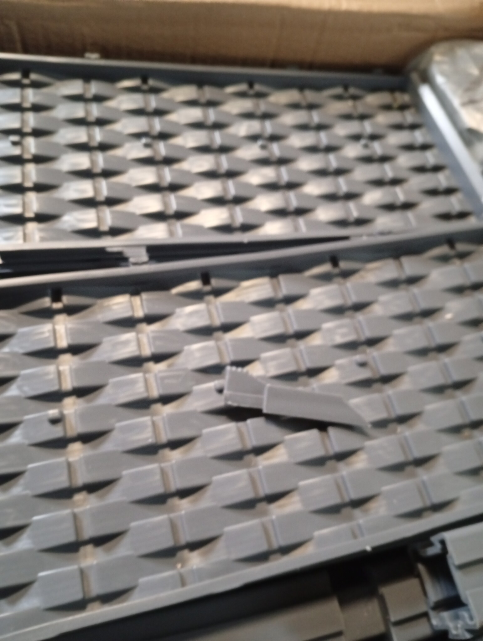 vidaXL Verhoogde Plantenbak 80x40x38 cm Lichtgrijs - 64% Korting!