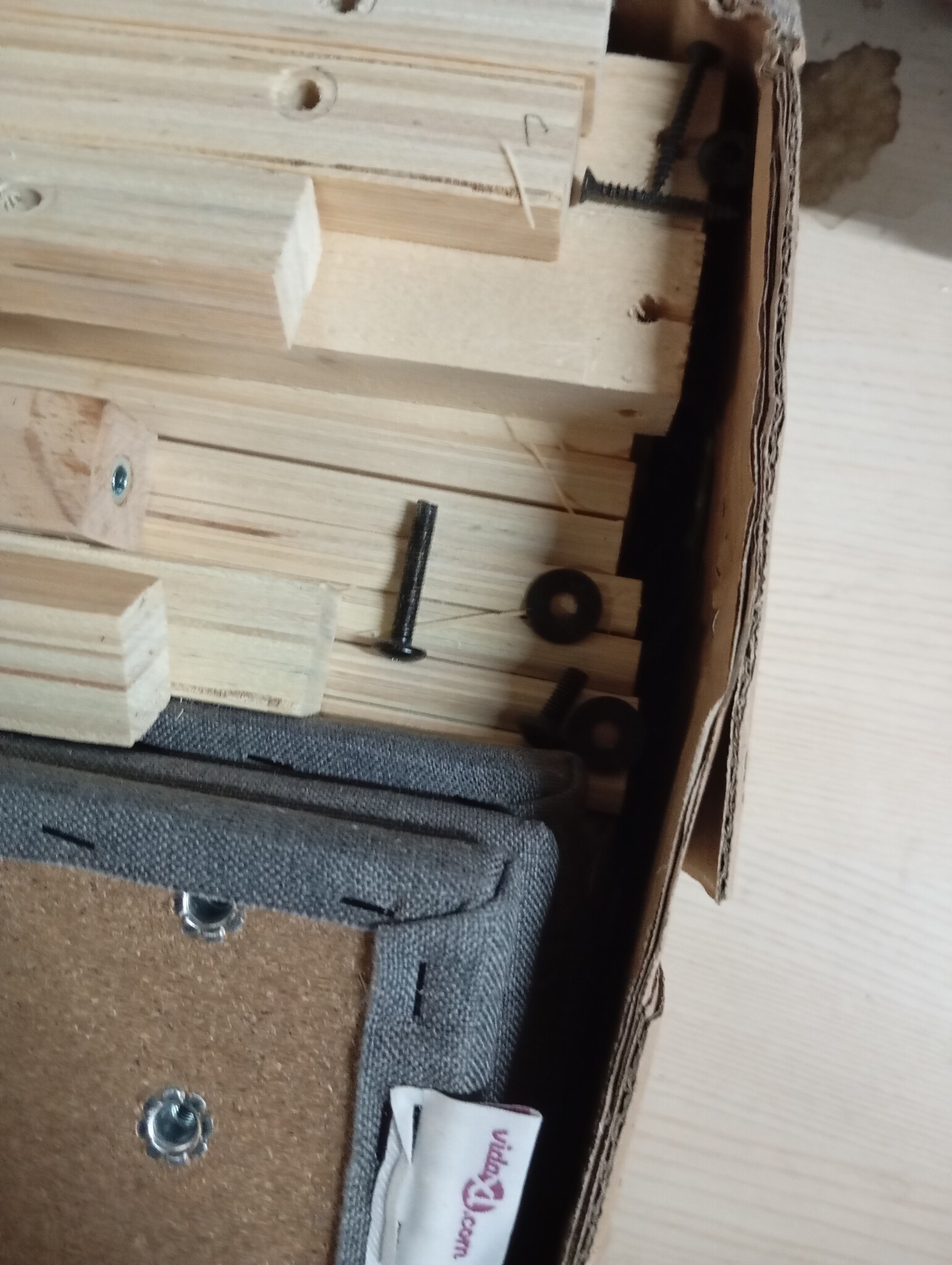 vidaXL Bedframe Lichtgrijs 180x200 cm - 60% Korting!