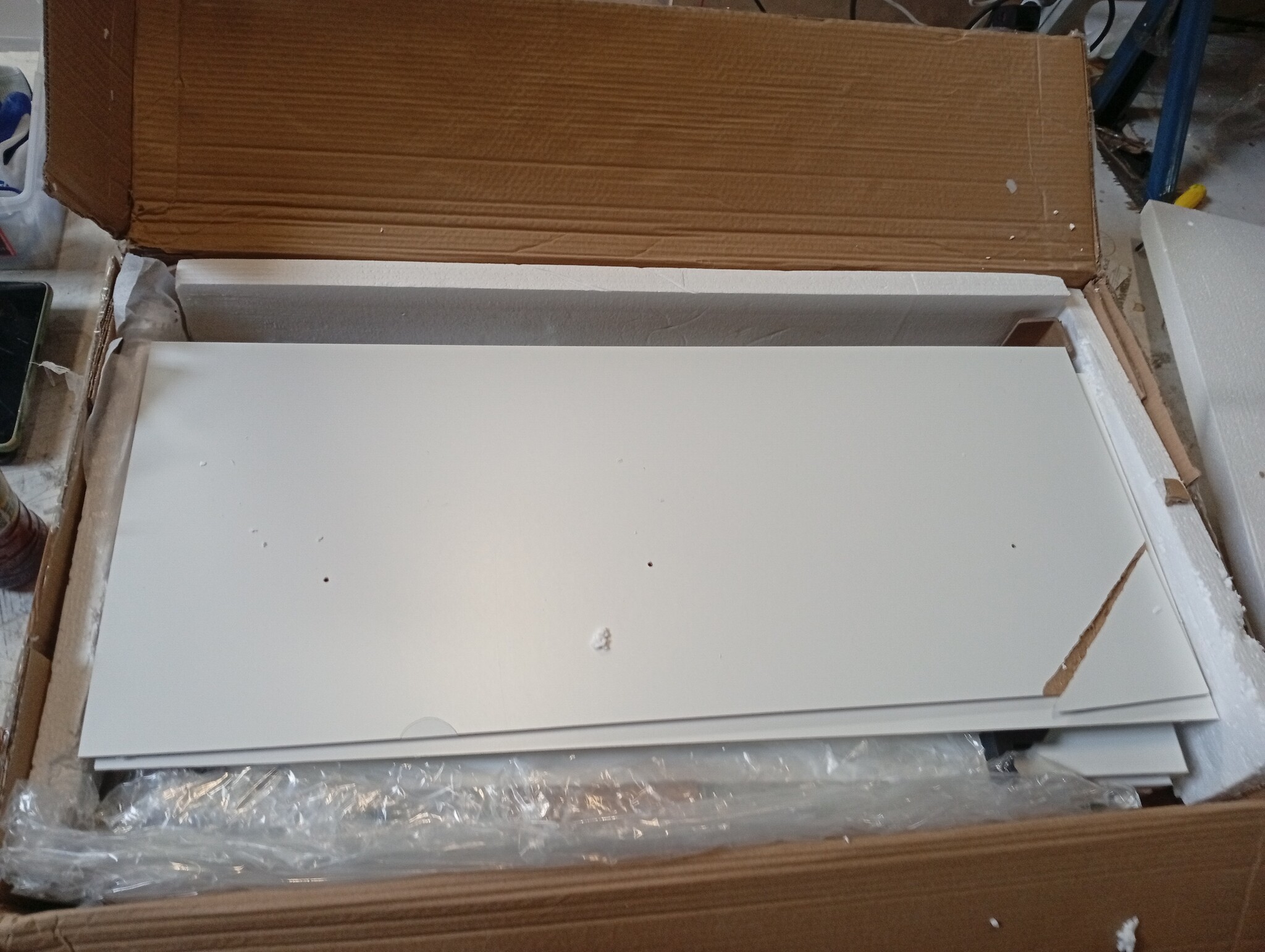 vidaXL Badkamerkast met spiegel en LED - 80x12,2x68 cm - 60% Korting!