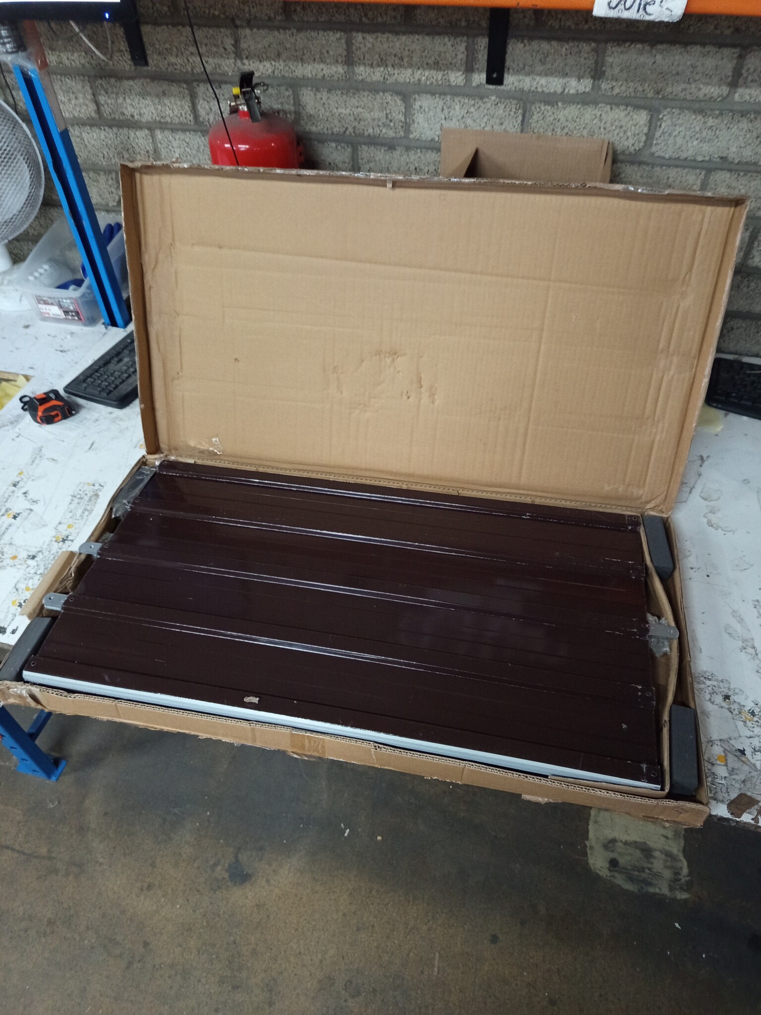 vidaXL Verhoogde Plantenbak 240x80x77cm Staal Bruin | 60% Korting