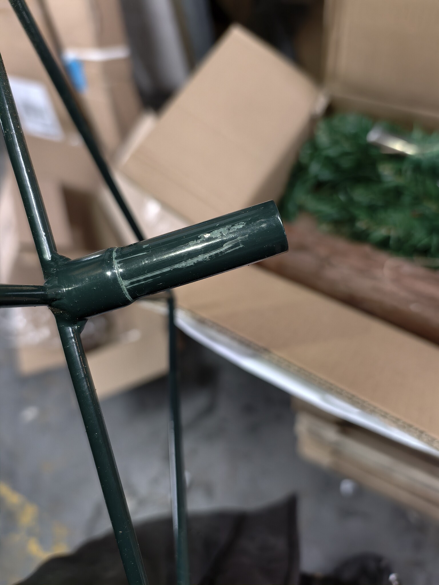 Kunstkerstboom 190 cm met houten stam - Nu met 0% korting