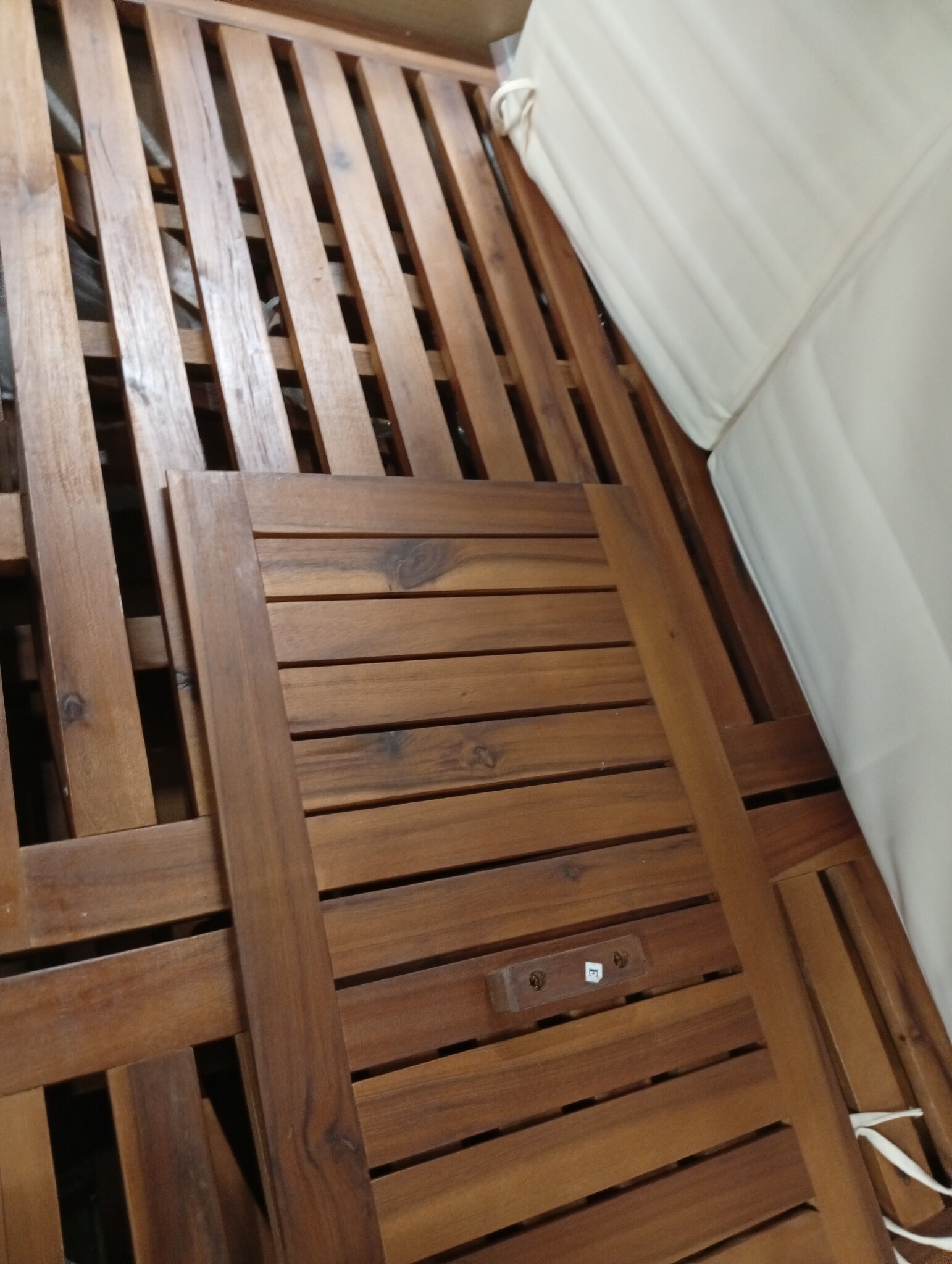 vidaXL Ligbed Acaciahout + Kussen - 67% Korting