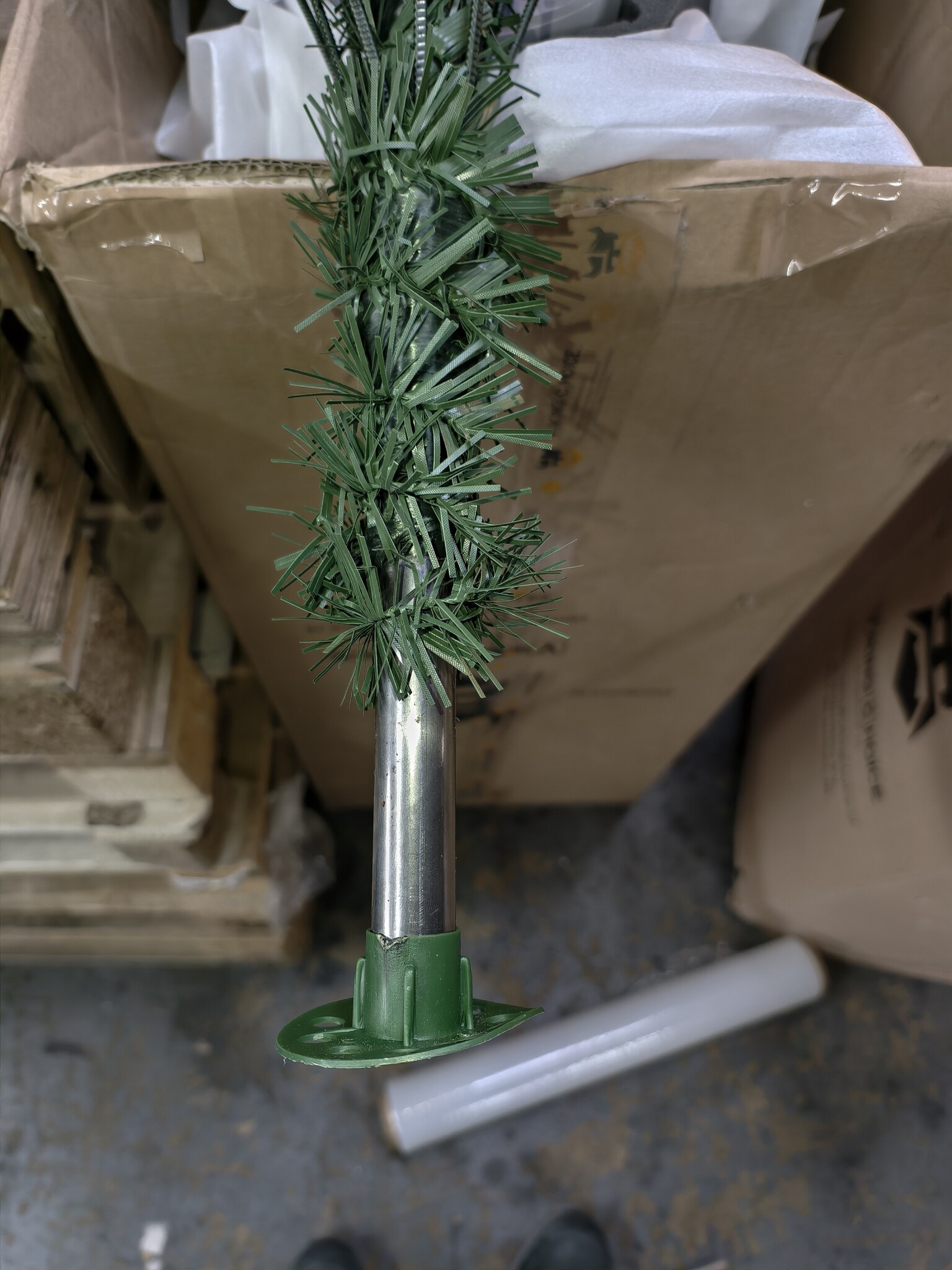 Kunstkerstboom 220 cm - Groene Spar (Geretourneerd)