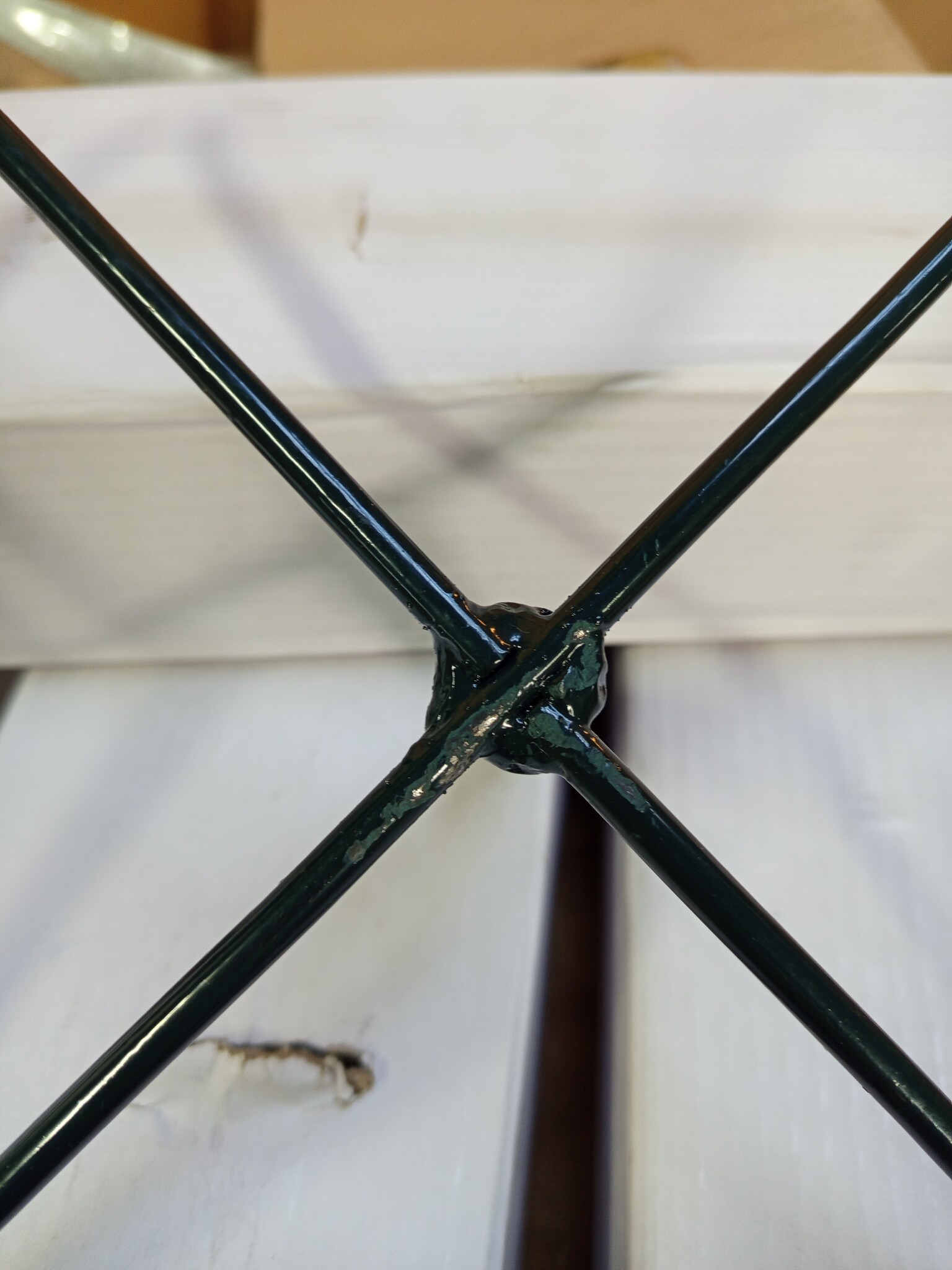 Kunstkerstboom 190 cm - Spar met houten stam (0% Korting)