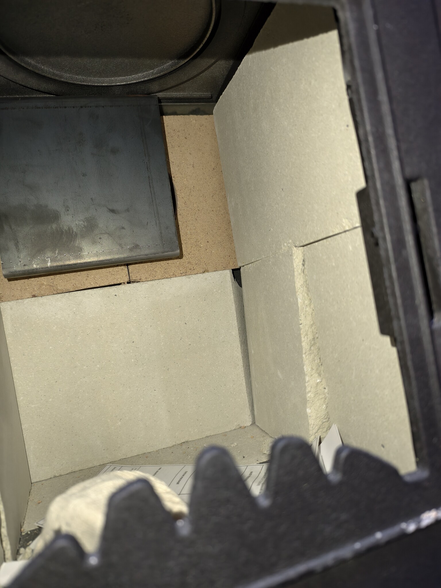 Houtkachel Staal Gietijzer Vrijstaand 8.5KW - RETOUR - Krassen/Deuken/Gebroken Tegels