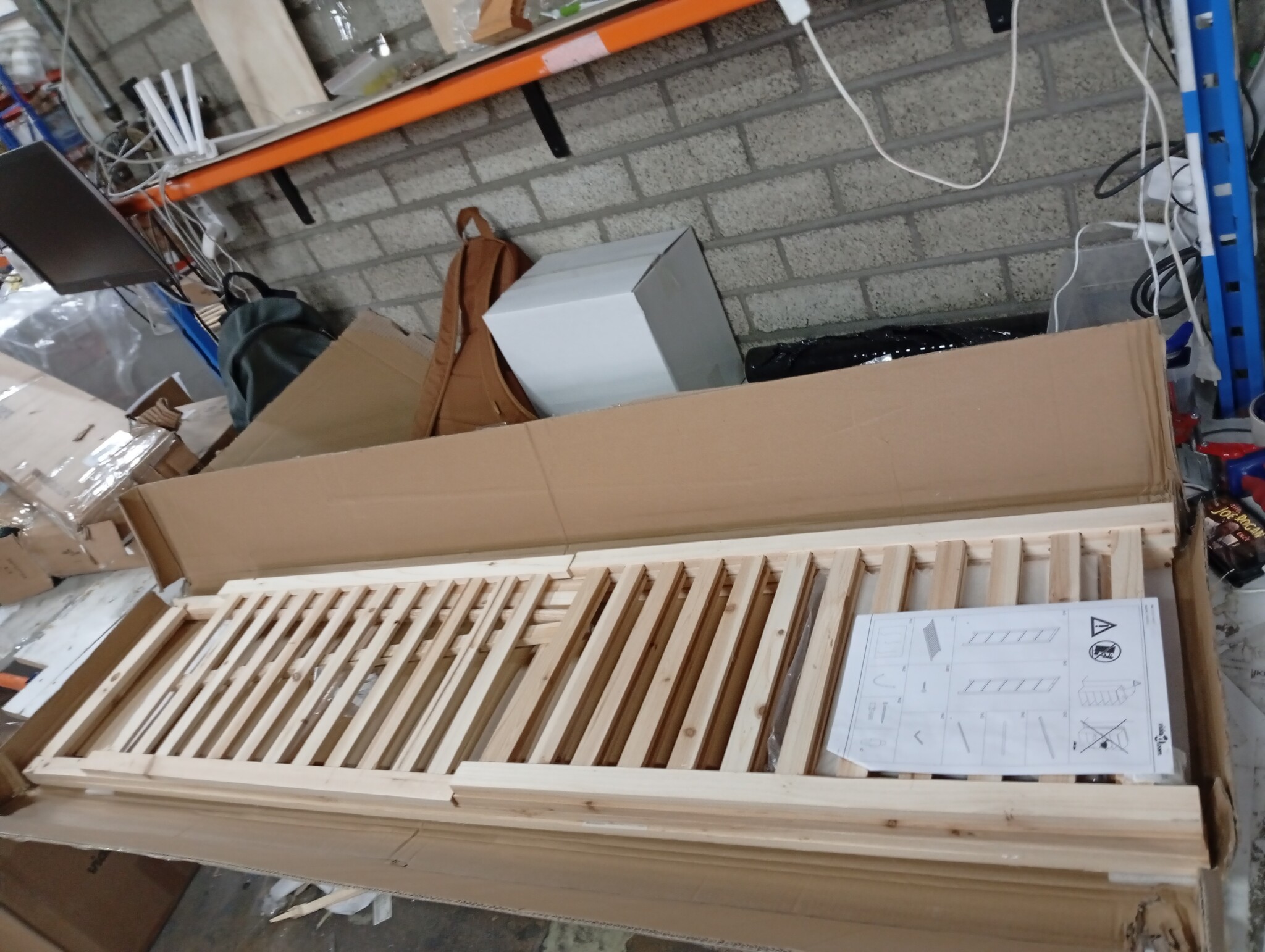 vidaXL Kledingkast 3-laags Wit - 60% Korting!