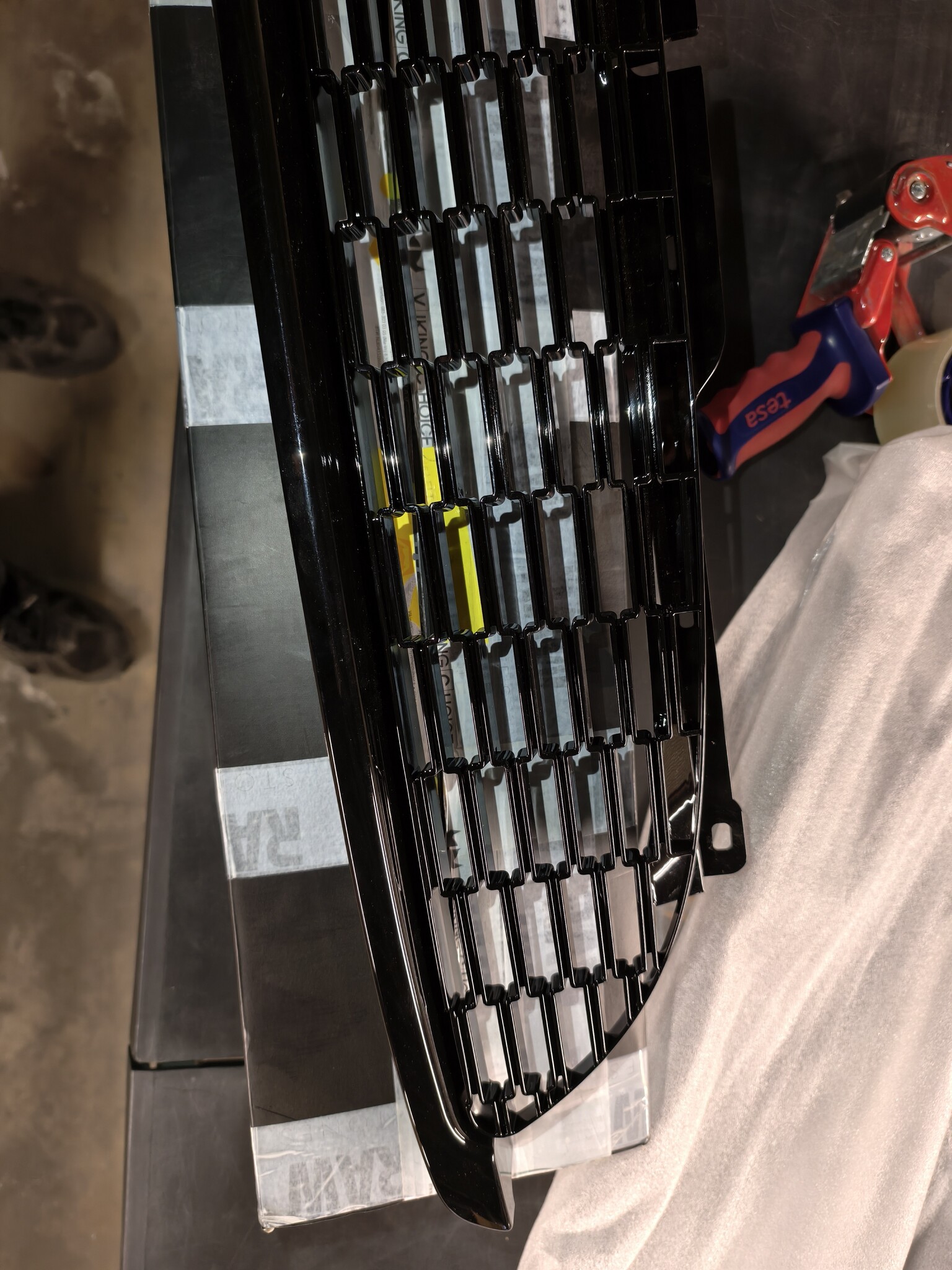 Grill MINI COOPER R56/57/55 06-09 JCW GLANZEND ZWART